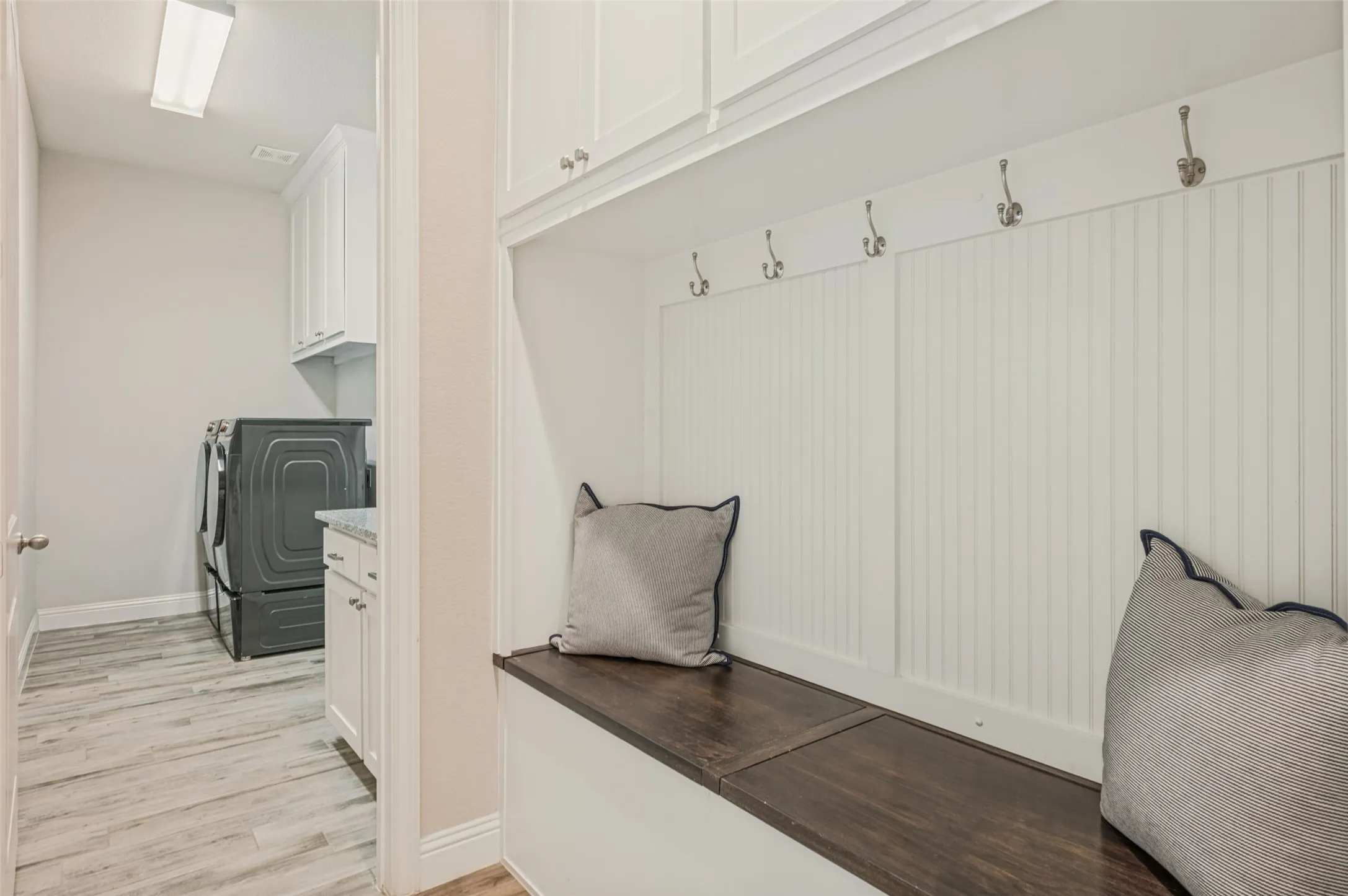 Single Family Residence For Sale in Ellis County , 1807 Mabry Court, Mansfield, Texas 76063, 4 Bedroom, 4 Bathroom, 3 Garage spaces, 3,156 Sqft, built in 2019, mls#21403905, Real Estate Agent in Mansfield, Homes For Sale in Ellis county, Homes For Sale in Mansfield, Realtor in Mansfield Texas, Real Estate Brokerage Independent Realty Texas, Luminita Cordes Realtor