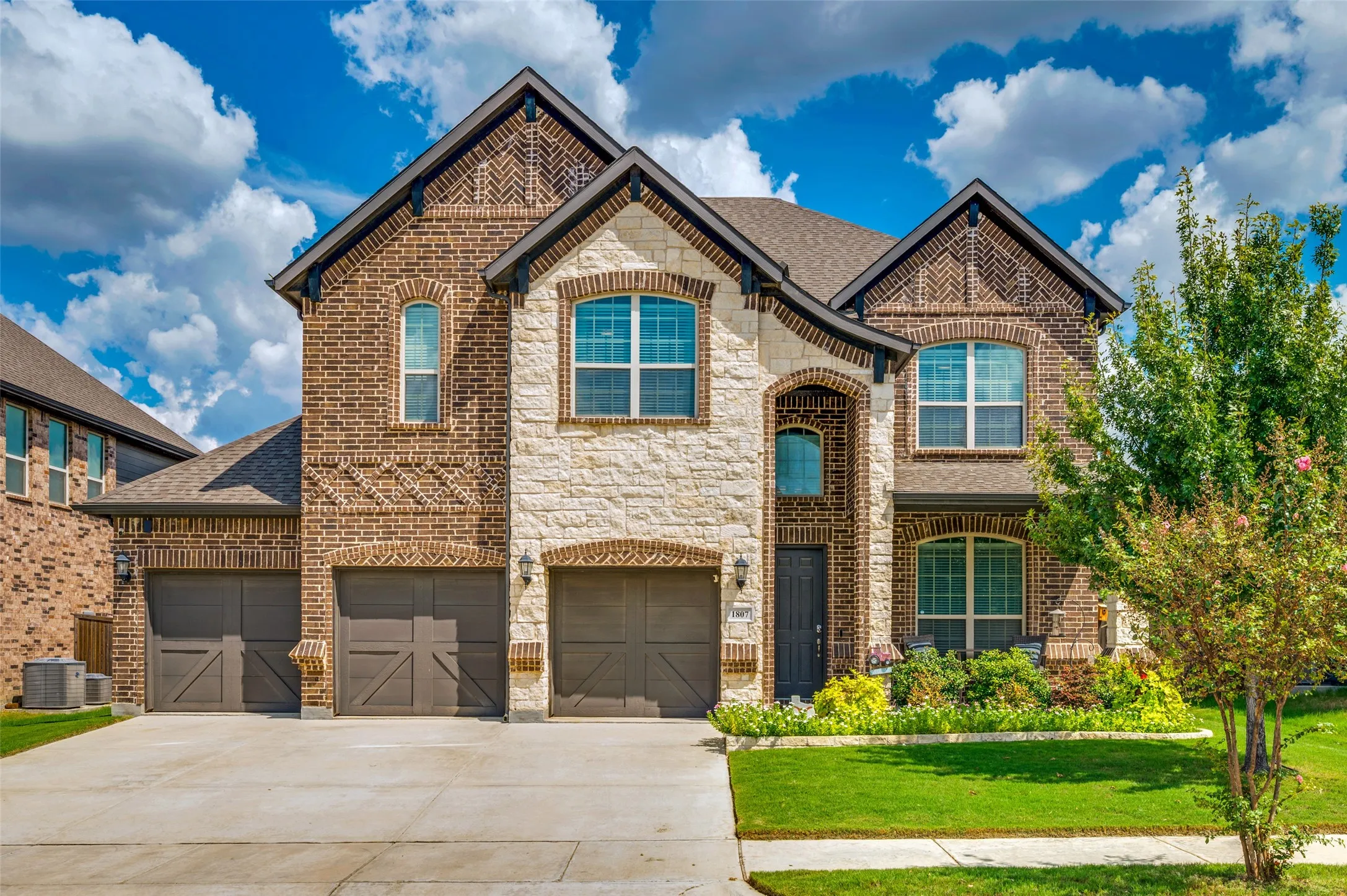 Single Family Residence For Sale