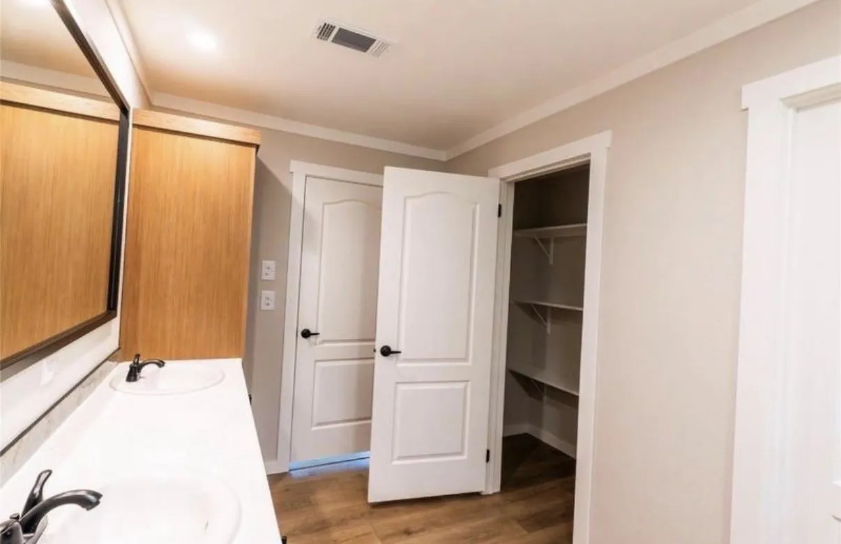 Mobile Home For Sale in Henderson County , 210 Grubbs Lane, Gun Barrel City, Texas 75156, 3 Bedroom, 2 Bathroom, Garage spaces, 1,680 Sqft, built in 2025, mls#21405303, Real Estate Agent in Gun Barrel City, Homes For Sale in Henderson county, Homes For Sale in Gun Barrel City, Realtor in Gun Barrel City Texas, Real Estate Brokerage Independent Realty Texas, Luminita Cordes Realtor