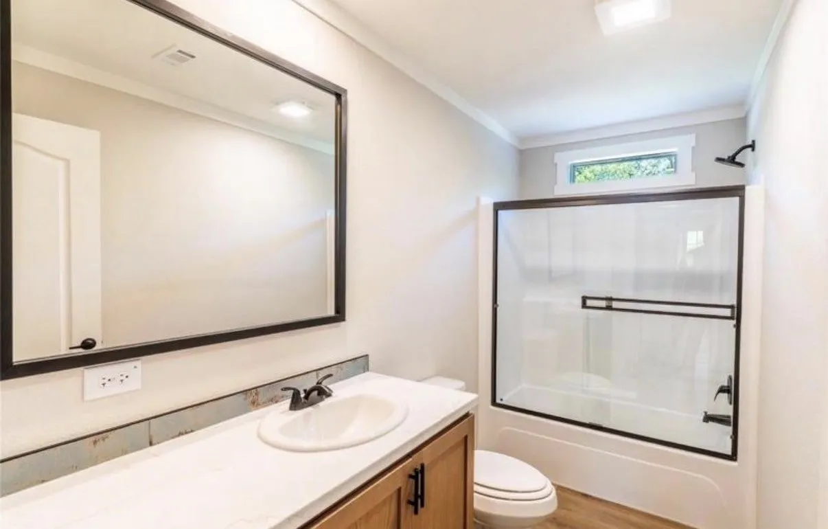 Mobile Home For Sale in Henderson County , 210 Grubbs Lane, Gun Barrel City, Texas 75156, 3 Bedroom, 2 Bathroom, Garage spaces, 1,680 Sqft, built in 2025, mls#21405303, Real Estate Agent in Gun Barrel City, Homes For Sale in Henderson county, Homes For Sale in Gun Barrel City, Realtor in Gun Barrel City Texas, Real Estate Brokerage Independent Realty Texas, Luminita Cordes Realtor