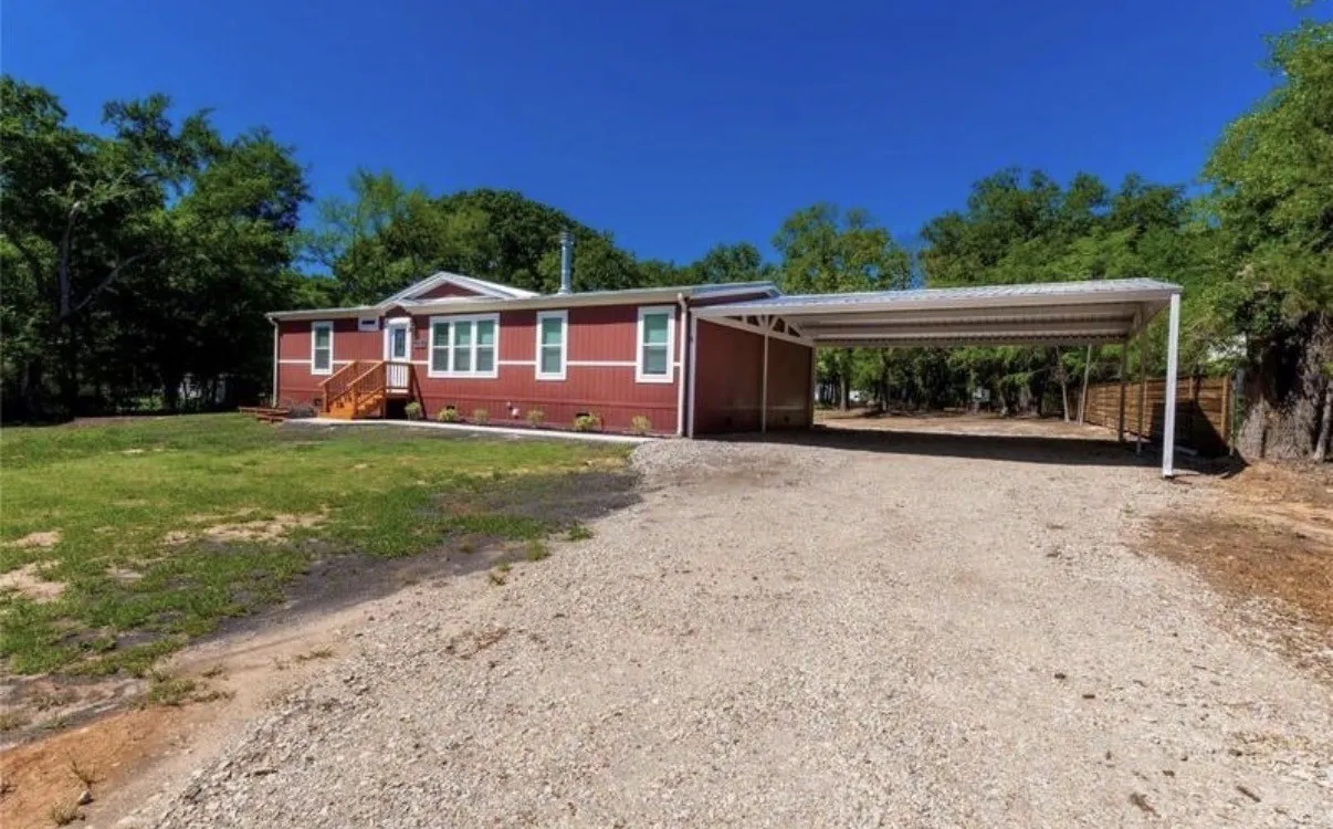 Mobile Home For Sale in Henderson County , 210 Grubbs Lane, Gun Barrel City, Texas 75156, 3 Bedroom, 2 Bathroom, Garage spaces, 1,680 Sqft, built in 2025, mls#21405303, Real Estate Agent in Gun Barrel City, Homes For Sale in Henderson county, Homes For Sale in Gun Barrel City, Realtor in Gun Barrel City Texas, Real Estate Brokerage Independent Realty Texas, Luminita Cordes Realtor