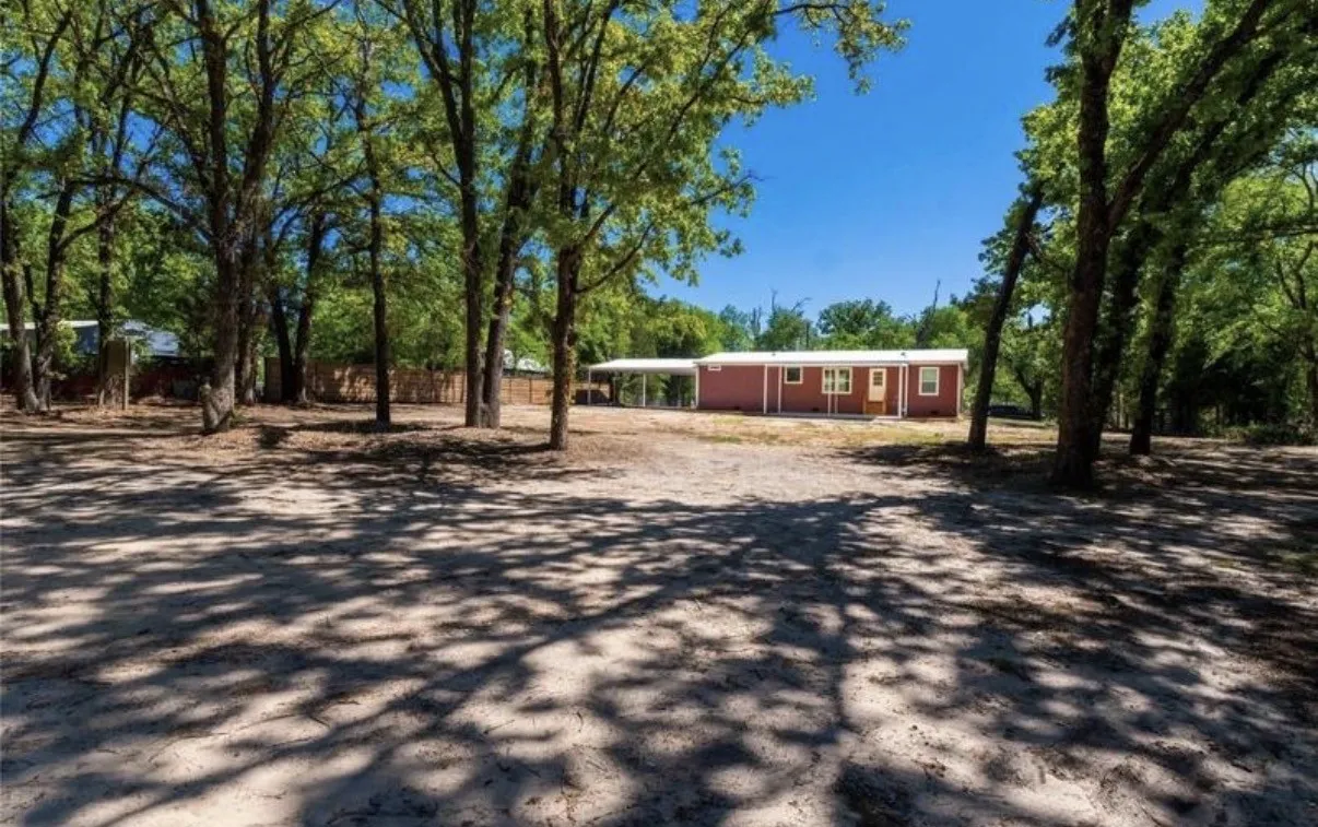 Mobile Home For Sale in Henderson County , 210 Grubbs Lane, Gun Barrel City, Texas 75156, 3 Bedroom, 2 Bathroom, Garage spaces, 1,680 Sqft, built in 2025, mls#21405303, Real Estate Agent in Gun Barrel City, Homes For Sale in Henderson county, Homes For Sale in Gun Barrel City, Realtor in Gun Barrel City Texas, Real Estate Brokerage Independent Realty Texas, Luminita Cordes Realtor