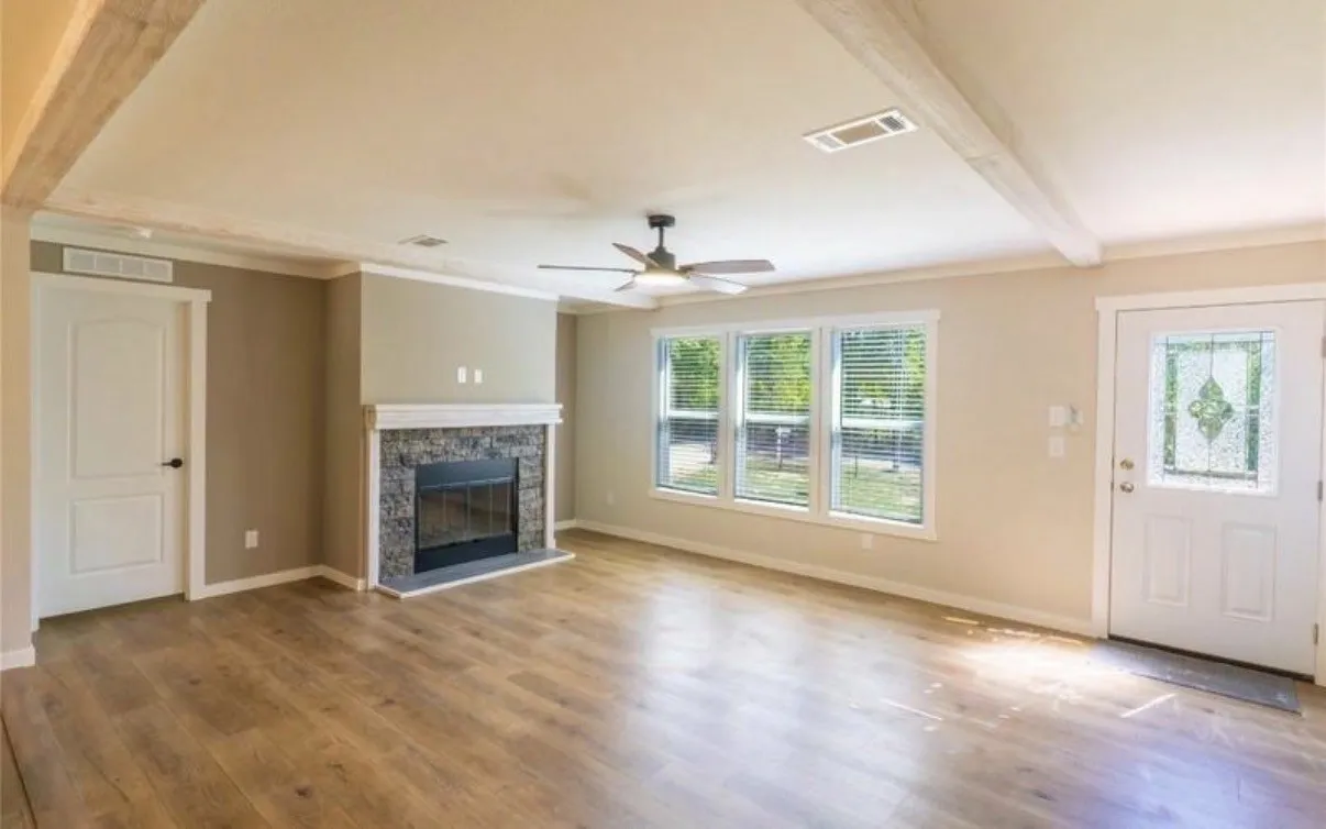 Mobile Home For Sale in Henderson County , 210 Grubbs Lane, Gun Barrel City, Texas 75156, 3 Bedroom, 2 Bathroom, Garage spaces, 1,680 Sqft, built in 2025, mls#21405303, Real Estate Agent in Gun Barrel City, Homes For Sale in Henderson county, Homes For Sale in Gun Barrel City, Realtor in Gun Barrel City Texas, Real Estate Brokerage Independent Realty Texas, Luminita Cordes Realtor
