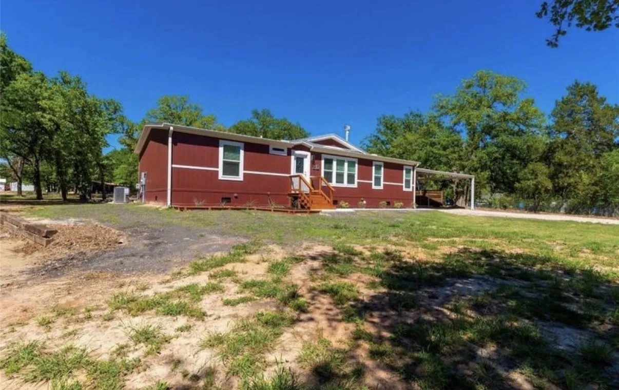 Mobile Home For Sale in Henderson County , 210 Grubbs Lane, Gun Barrel City, Texas 75156, 3 Bedroom, 2 Bathroom, Garage spaces, 1,680 Sqft, built in 2025, mls#21405303, Real Estate Agent in Gun Barrel City, Homes For Sale in Henderson county, Homes For Sale in Gun Barrel City, Realtor in Gun Barrel City Texas, Real Estate Brokerage Independent Realty Texas, Luminita Cordes Realtor
