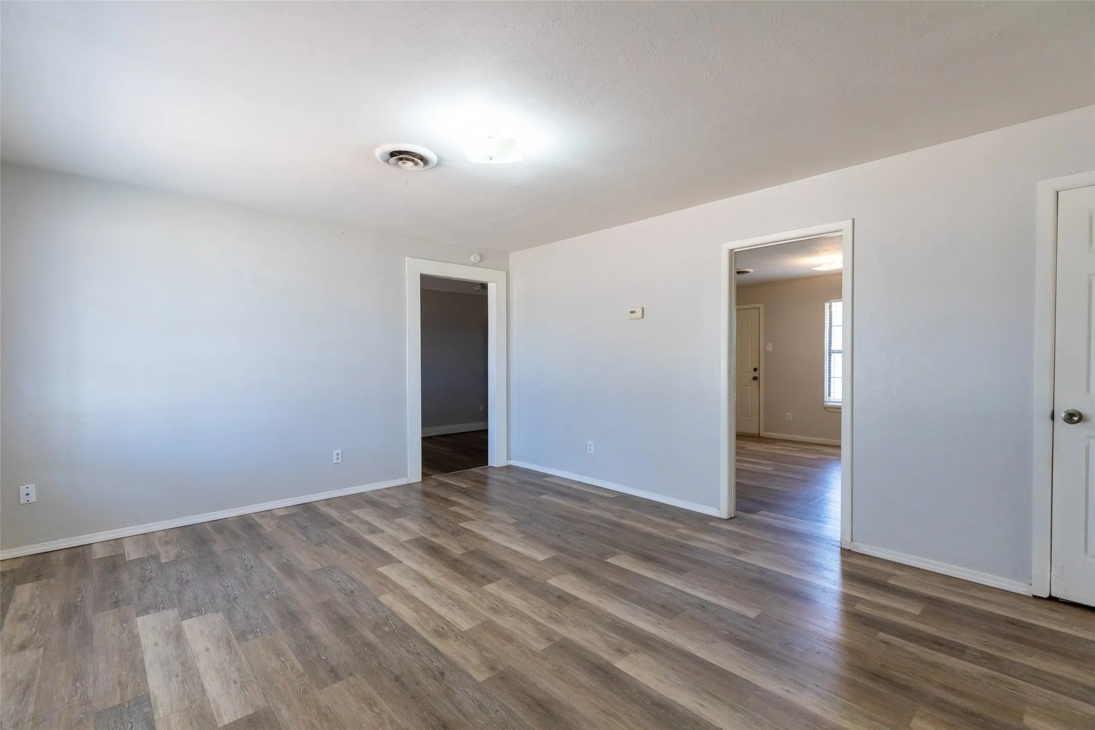 Single Family Residence For Sale in Taylor County , 225 N Bowie Drive, Abilene, Texas 79603, 3 Bedroom, 1 Bathroom, Garage spaces, 1,256 Sqft, built in 1959, mls#21407369, Real Estate Agent in Abilene, Homes For Sale in Taylor county, Homes For Sale in Abilene, Realtor in Abilene Texas, Real Estate Brokerage Independent Realty Texas, Luminita Cordes Realtor