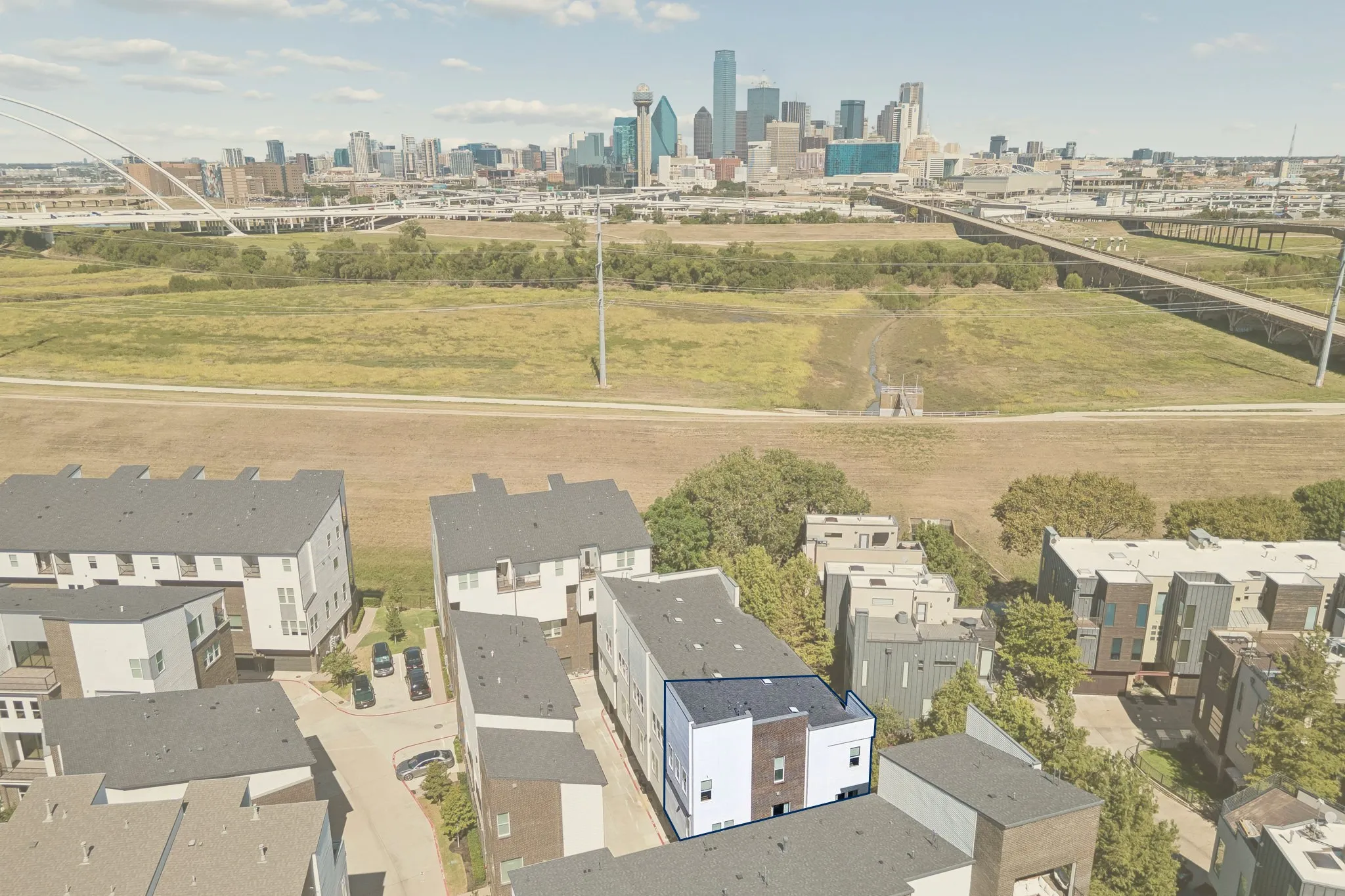 Aerial View Featuring the Trinity Skyline Trail and Downtown Dallas Views