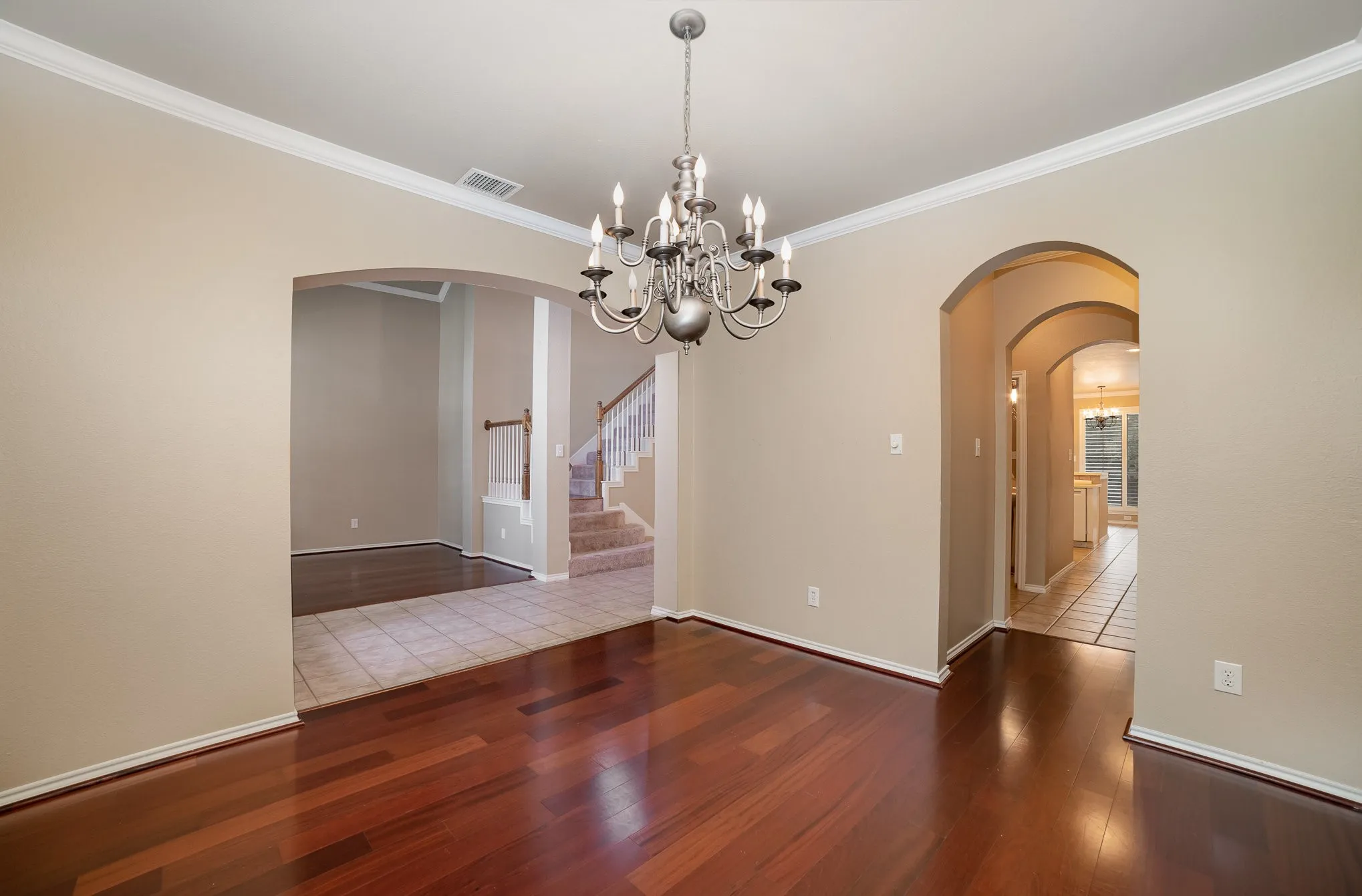 Single Family Residence For Rent in Denton County , 1800 Montura Lane, Frisco, Texas 75033, 5 Bedroom, 4 Bathroom, 2 Garage spaces, 3,016 Sqft, built in 2000, mls#21407378, Real Estate Agent in Frisco, Homes For Rent in Denton county, Homes For Rent in Frisco, Realtor in Frisco Texas, Real Estate Brokerage Independent Realty Texas, Luminita Cordes Realtor