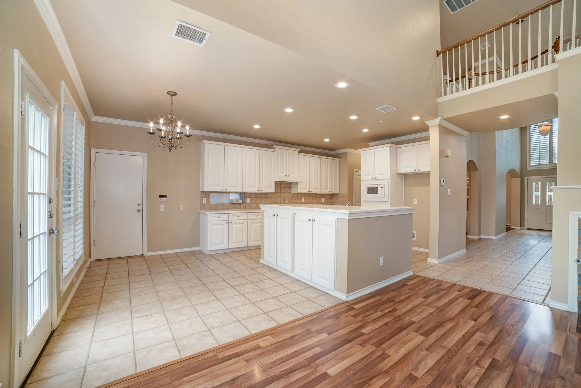 Single Family Residence For Rent in Denton County , 1800 Montura Lane, Frisco, Texas 75033, 5 Bedroom, 4 Bathroom, 2 Garage spaces, 3,016 Sqft, built in 2000, mls#21407378, Real Estate Agent in Frisco, Homes For Rent in Denton county, Homes For Rent in Frisco, Realtor in Frisco Texas, Real Estate Brokerage Independent Realty Texas, Luminita Cordes Realtor
