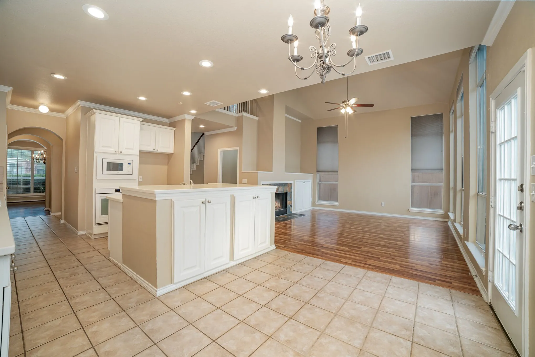 Single Family Residence For Rent in Denton County , 1800 Montura Lane, Frisco, Texas 75033, 5 Bedroom, 4 Bathroom, 2 Garage spaces, 3,016 Sqft, built in 2000, mls#21407378, Real Estate Agent in Frisco, Homes For Rent in Denton county, Homes For Rent in Frisco, Realtor in Frisco Texas, Real Estate Brokerage Independent Realty Texas, Luminita Cordes Realtor