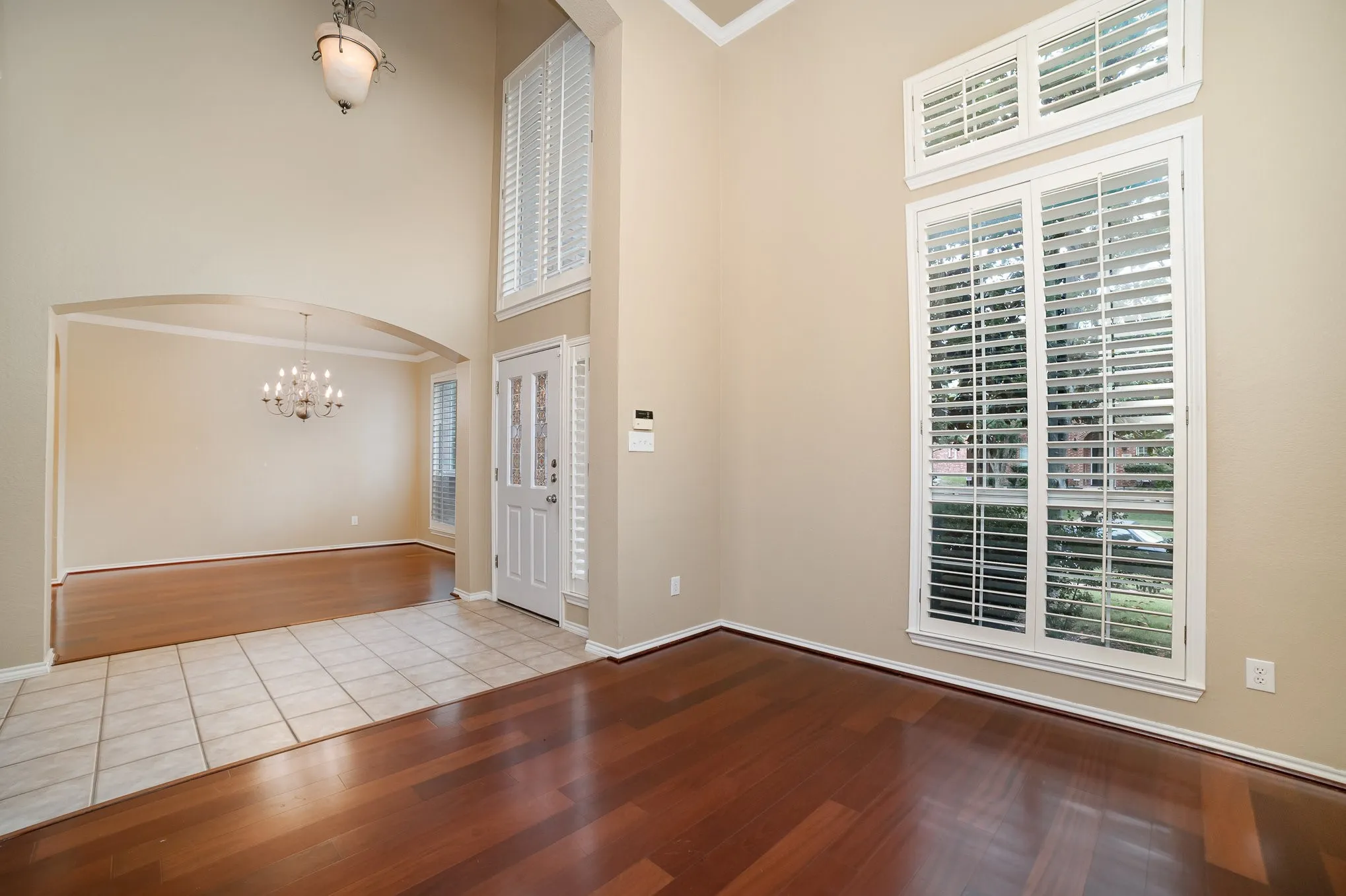 Single Family Residence For Rent in Denton County , 1800 Montura Lane, Frisco, Texas 75033, 5 Bedroom, 4 Bathroom, 2 Garage spaces, 3,016 Sqft, built in 2000, mls#21407378, Real Estate Agent in Frisco, Homes For Rent in Denton county, Homes For Rent in Frisco, Realtor in Frisco Texas, Real Estate Brokerage Independent Realty Texas, Luminita Cordes Realtor