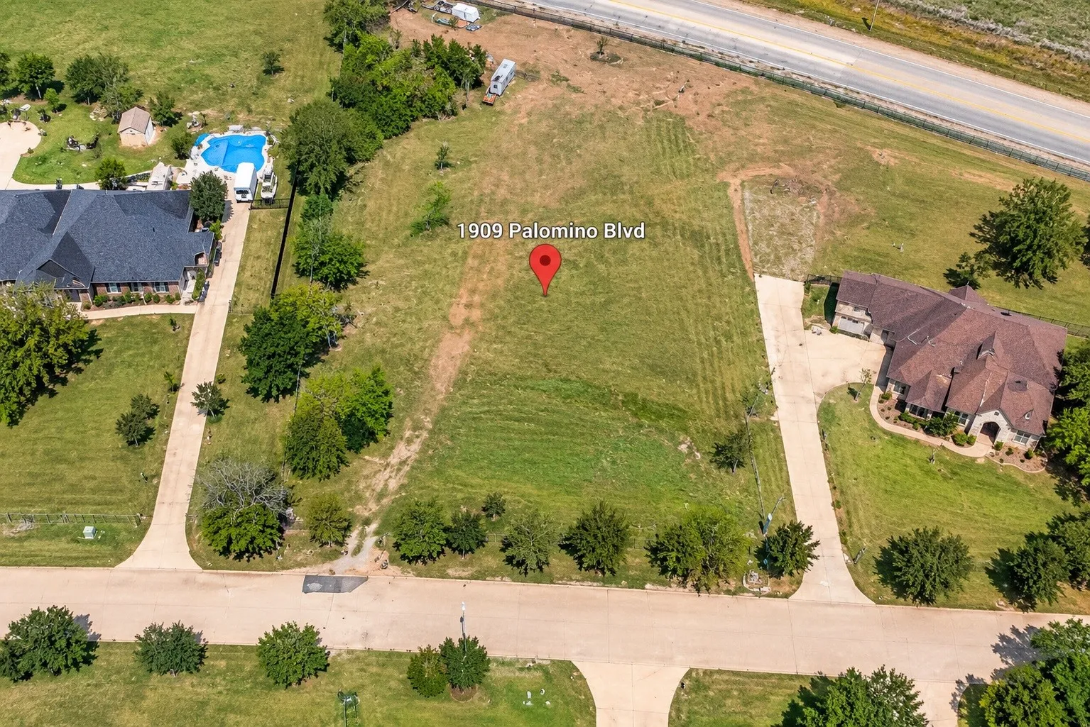 A blank canvas to build your dream home, and backyard oasis.