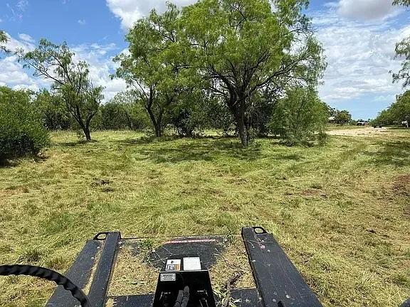 Single Family Residence For Sale in Jones County , 711 S Avenue E Avenue, Lueders, Texas 79533, 2 Bedroom, 1 Bathroom, Garage spaces, 1,600 Sqft, built in 1980, mls#21407381, Real Estate Agent in Lueders, Homes For Sale in Jones county, Homes For Sale in Lueders, Realtor in Lueders Texas, Real Estate Brokerage Independent Realty Texas, Luminita Cordes Realtor