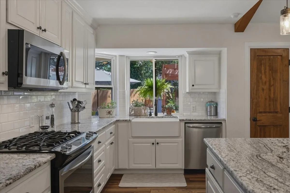 Single Family Residence For Sale in Tarrant County , 5317 Santa Marie Avenue, Fort Worth, Texas 76114, 3 Bedroom, 2 Bathroom, 2 Garage spaces, 2,368 Sqft, built in 1973, mls#21406236, Real Estate Agent in Fort Worth, Homes For Sale in Tarrant county, Homes For Sale in Fort Worth, Realtor in Fort Worth Texas, Real Estate Brokerage Independent Realty Texas, Luminita Cordes Realtor