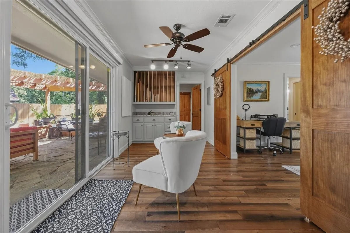 Single Family Residence For Sale in Tarrant County , 5317 Santa Marie Avenue, Fort Worth, Texas 76114, 3 Bedroom, 2 Bathroom, 2 Garage spaces, 2,368 Sqft, built in 1973, mls#21406236, Real Estate Agent in Fort Worth, Homes For Sale in Tarrant county, Homes For Sale in Fort Worth, Realtor in Fort Worth Texas, Real Estate Brokerage Independent Realty Texas, Luminita Cordes Realtor