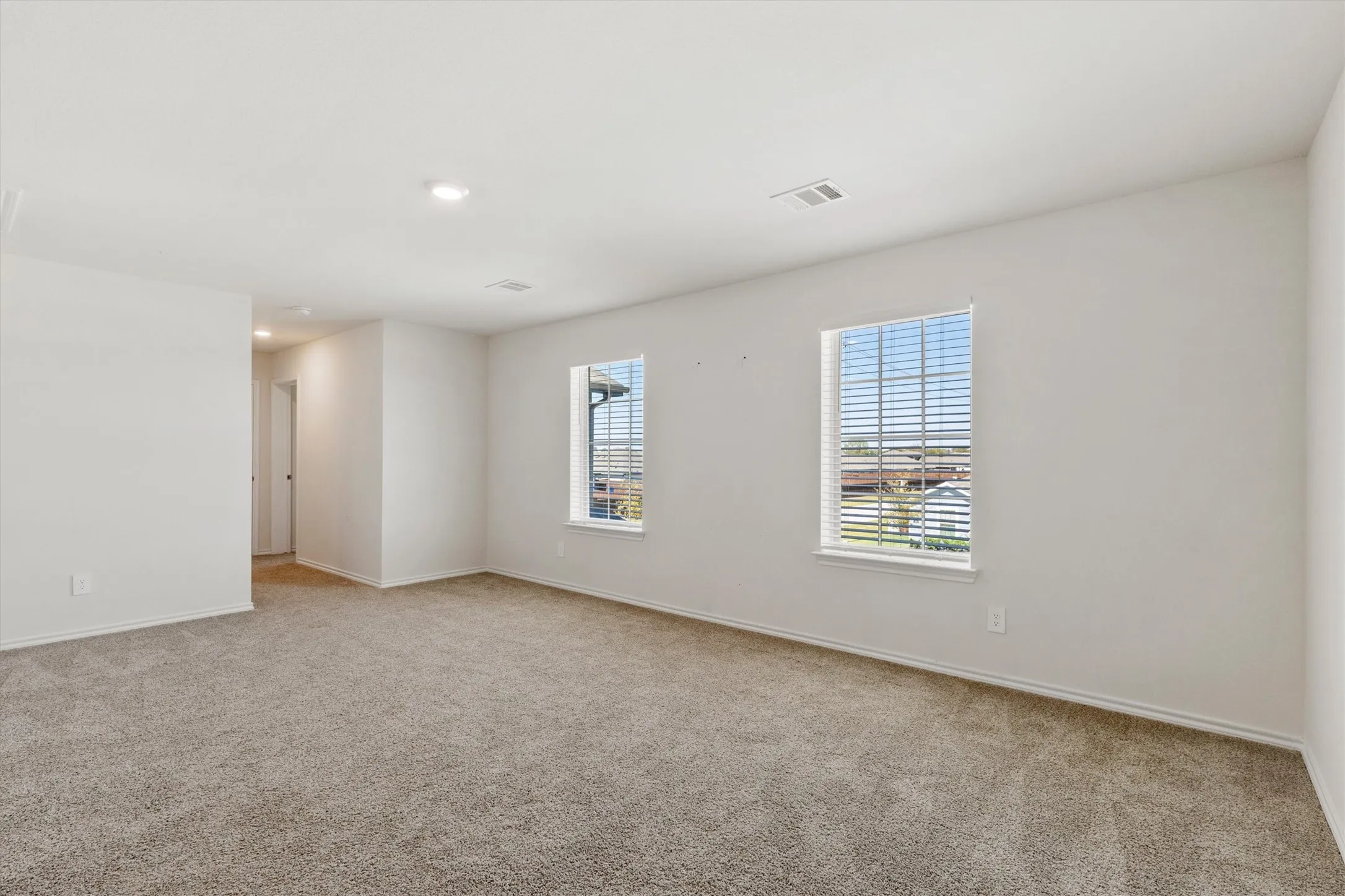 Single Family Residence For Sale in Collin County , 809 Sunlight Loop, Princeton, Texas 75407, 4 Bedroom, 3 Bathroom, 2 Garage spaces, 2,558 Sqft, built in 2024, mls#21407287, Real Estate Agent in Princeton, Homes For Sale in Collin county, Homes For Sale in Princeton, Realtor in Princeton Texas, Real Estate Brokerage Independent Realty Texas, Luminita Cordes Realtor