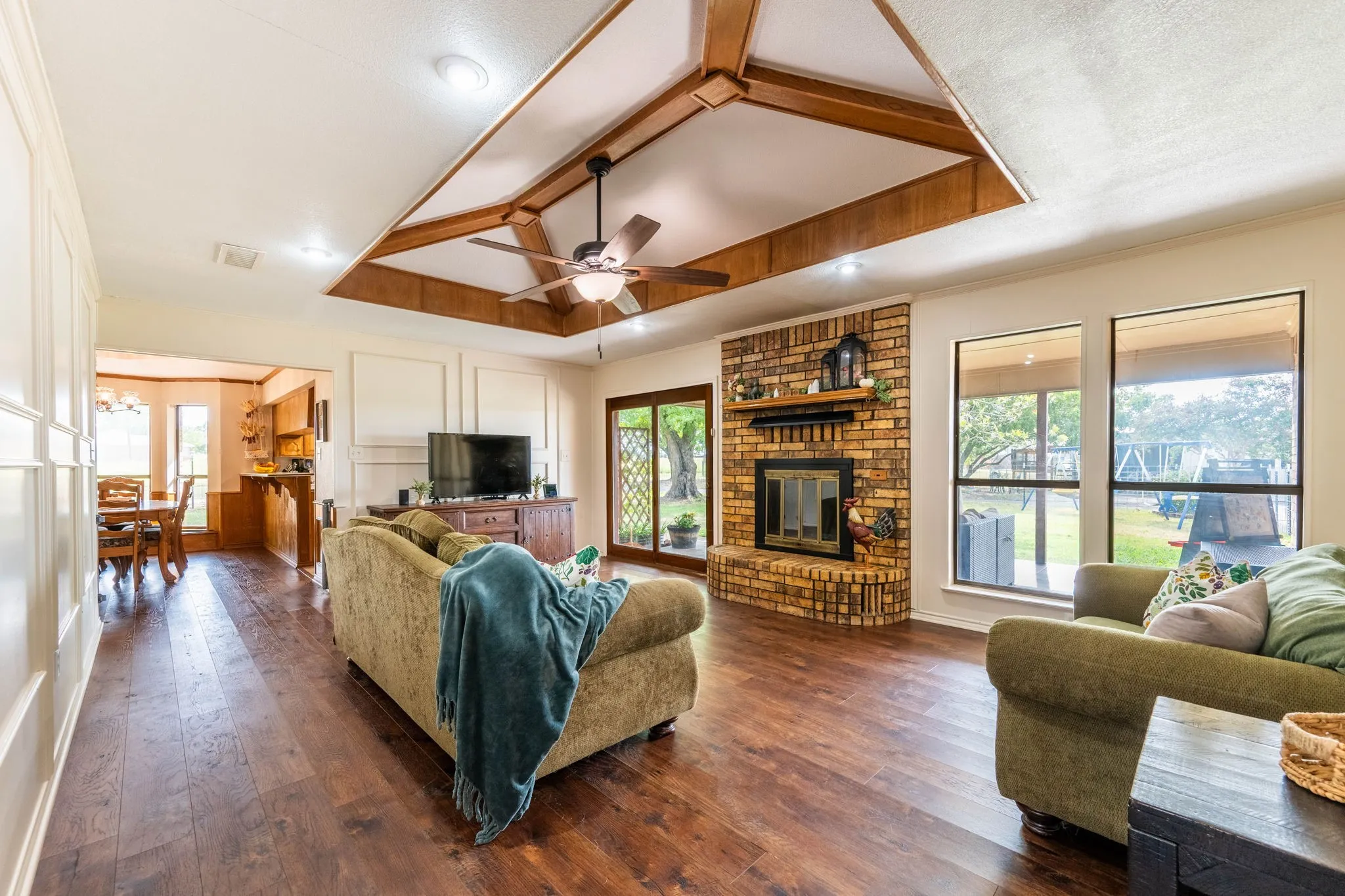 Business For Sale in Collin County , 815 W Cook Street, Josephine, Texas 75173, 0, 0, Garage spaces, 1,776 Sqft, built in 1986, mls#21406583, Real Estate Agent in Josephine, Homes For Sale in Collin county, Homes For Sale in Josephine, Realtor in Josephine Texas, Real Estate Brokerage Independent Realty Texas, Luminita Cordes Realtor