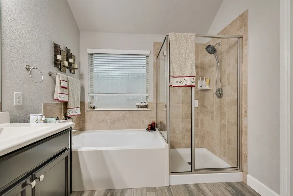 Single Family Residence For Sale in Collin County , 905 Park Place Lane, Mc Kinney, Texas 75071, 3 Bedroom, 2 Bathroom, 2 Garage spaces, 2,081 Sqft, built in 2013, mls#21393298, Real Estate Agent in Mc Kinney, Homes For Sale in Collin county, Homes For Sale in Mc Kinney, Realtor in Mc Kinney Texas, Real Estate Brokerage Independent Realty Texas, Luminita Cordes Realtor