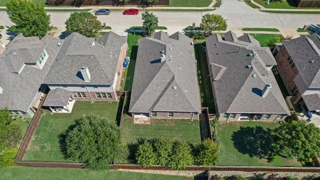 Single Family Residence For Sale in Collin County , 905 Park Place Lane, Mc Kinney, Texas 75071, 3 Bedroom, 2 Bathroom, 2 Garage spaces, 2,081 Sqft, built in 2013, mls#21393298, Real Estate Agent in Mc Kinney, Homes For Sale in Collin county, Homes For Sale in Mc Kinney, Realtor in Mc Kinney Texas, Real Estate Brokerage Independent Realty Texas, Luminita Cordes Realtor
