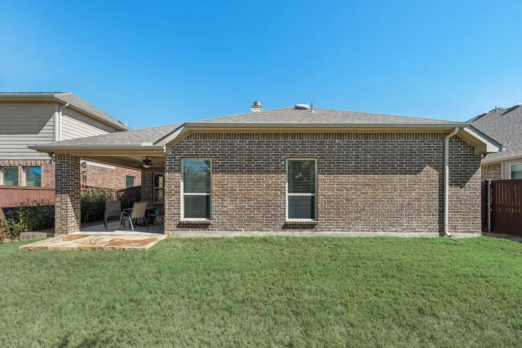 Single Family Residence For Sale in Collin County , 905 Park Place Lane, Mc Kinney, Texas 75071, 3 Bedroom, 2 Bathroom, 2 Garage spaces, 2,081 Sqft, built in 2013, mls#21393298, Real Estate Agent in Mc Kinney, Homes For Sale in Collin county, Homes For Sale in Mc Kinney, Realtor in Mc Kinney Texas, Real Estate Brokerage Independent Realty Texas, Luminita Cordes Realtor