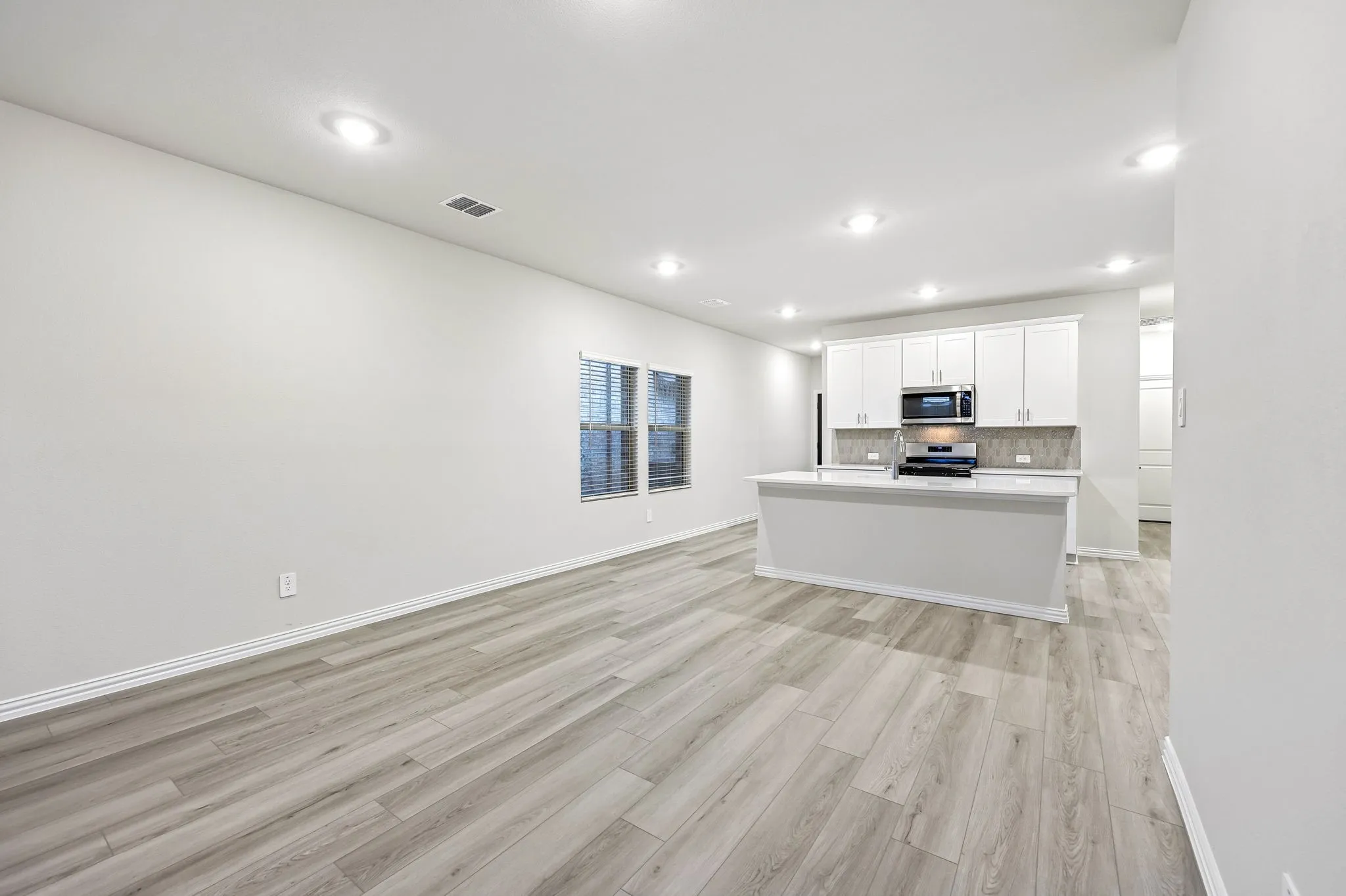 Photo is not of the actual home, but is an inspirational photo of builder’s model home and may depict options, furnishings, and/or decorator features that are not included.
