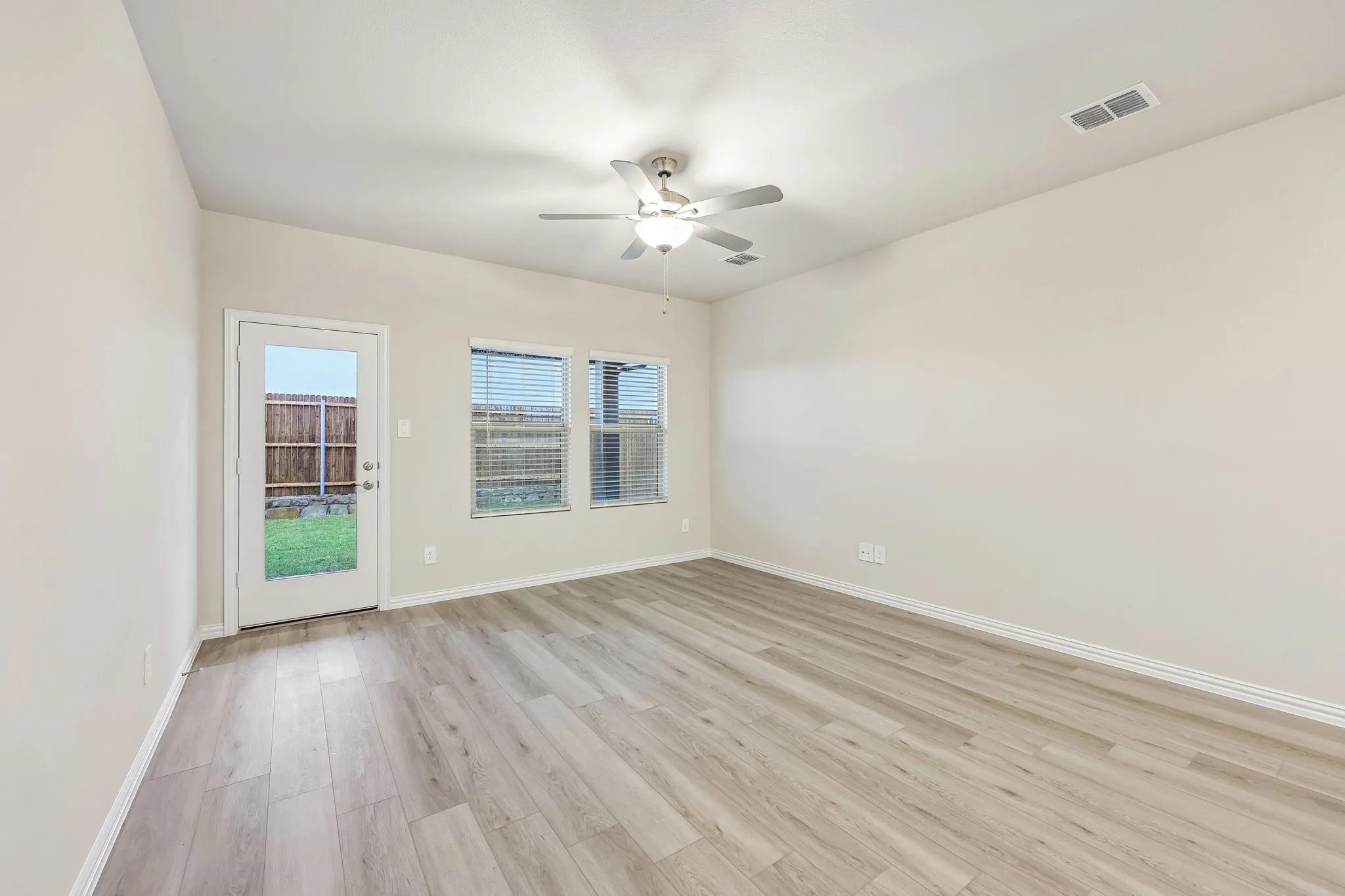 Photo is not of the actual home, but is an inspirational photo of builder’s model home and may depict options, furnishings, and/or decorator features that are not included.