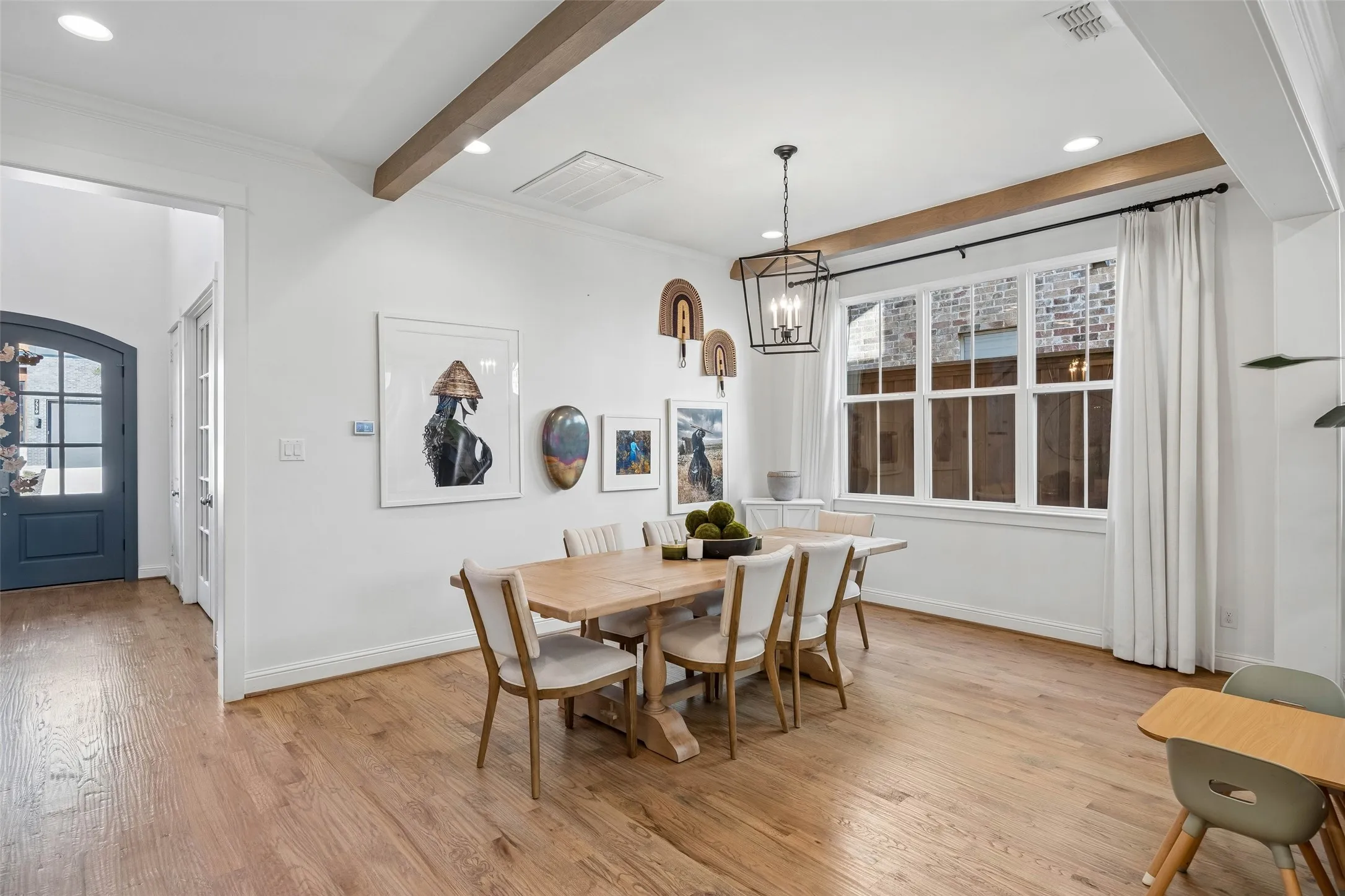Single Family Residence For Sale in Dallas County , 7318 Casa Loma Avenue, Dallas, Texas 75214, 4 Bedroom, 4 Bathroom, 2 Garage spaces, 3,812 Sqft, built in 2016, mls#21388318, Real Estate Agent in Dallas, Homes For Sale in Dallas county, Homes For Sale in Dallas, Realtor in Dallas Texas, Real Estate Brokerage Independent Realty Texas, Luminita Cordes Realtor
