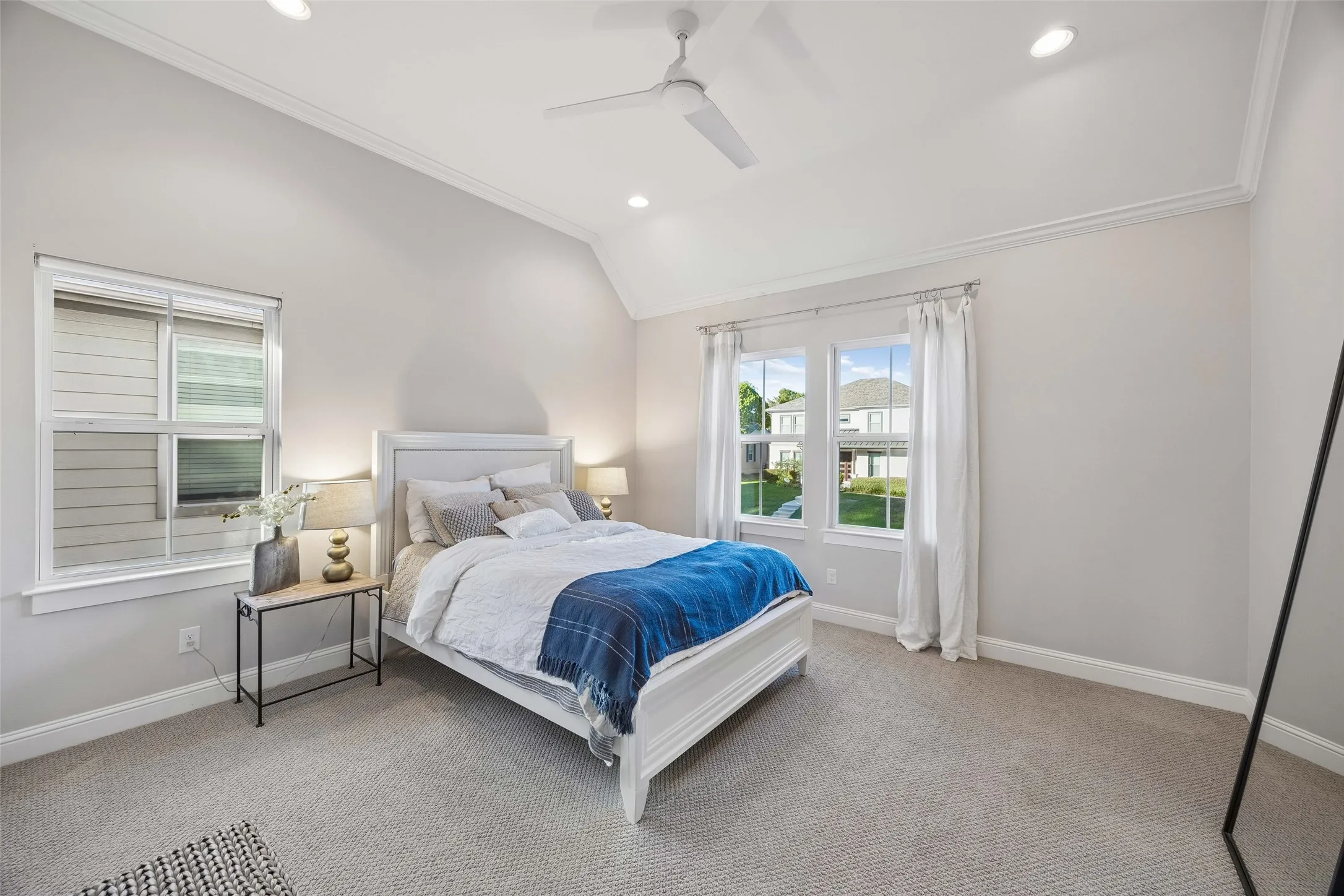 Secondary bedroom