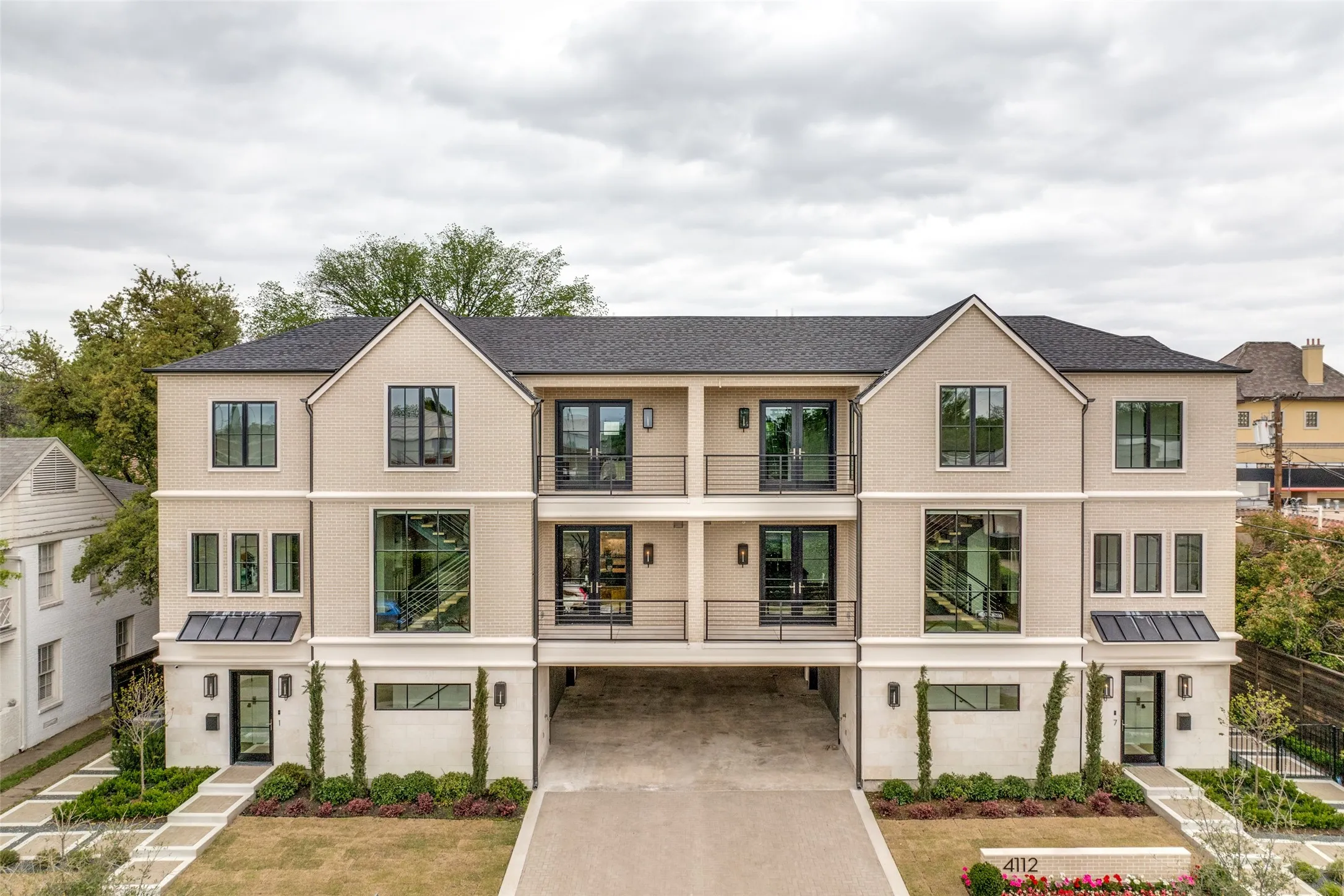 Condominium For Rent in Dallas County , 4112 Druid Lane 4, University Park, Texas 75205, 2 Bedroom, 3 Bathroom, 2 Garage spaces, 1,860 Sqft, built in 2024, mls#21407388, Real Estate Agent in University Park, Homes For Rent in Dallas county, Homes For Rent in University Park, Realtor in University Park Texas, Real Estate Brokerage Independent Realty Texas, Luminita Cordes Realtor
