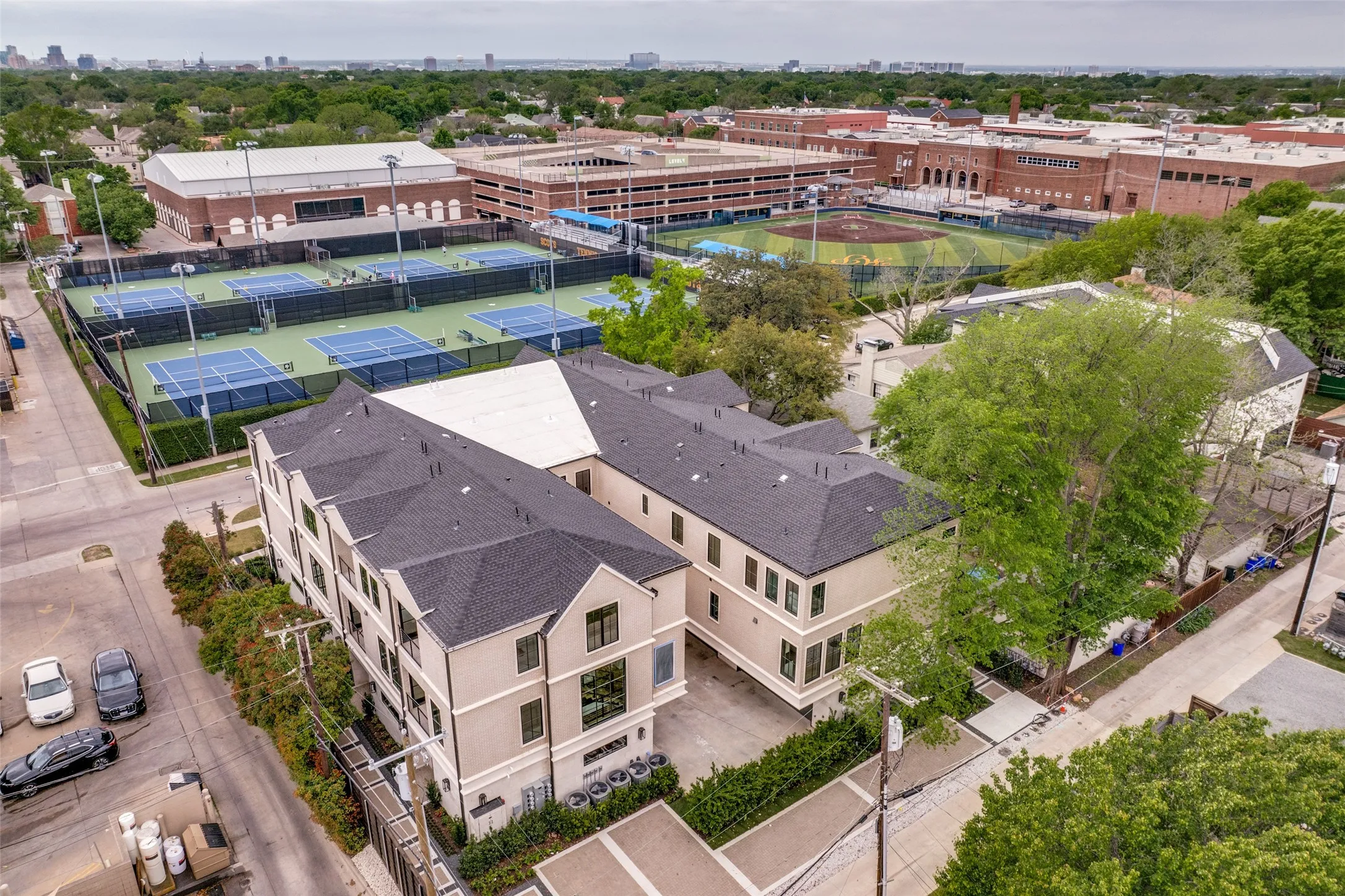 Condominium For Rent in Dallas County , 4112 Druid Lane 4, University Park, Texas 75205, 2 Bedroom, 3 Bathroom, 2 Garage spaces, 1,860 Sqft, built in 2024, mls#21407388, Real Estate Agent in University Park, Homes For Rent in Dallas county, Homes For Rent in University Park, Realtor in University Park Texas, Real Estate Brokerage Independent Realty Texas, Luminita Cordes Realtor