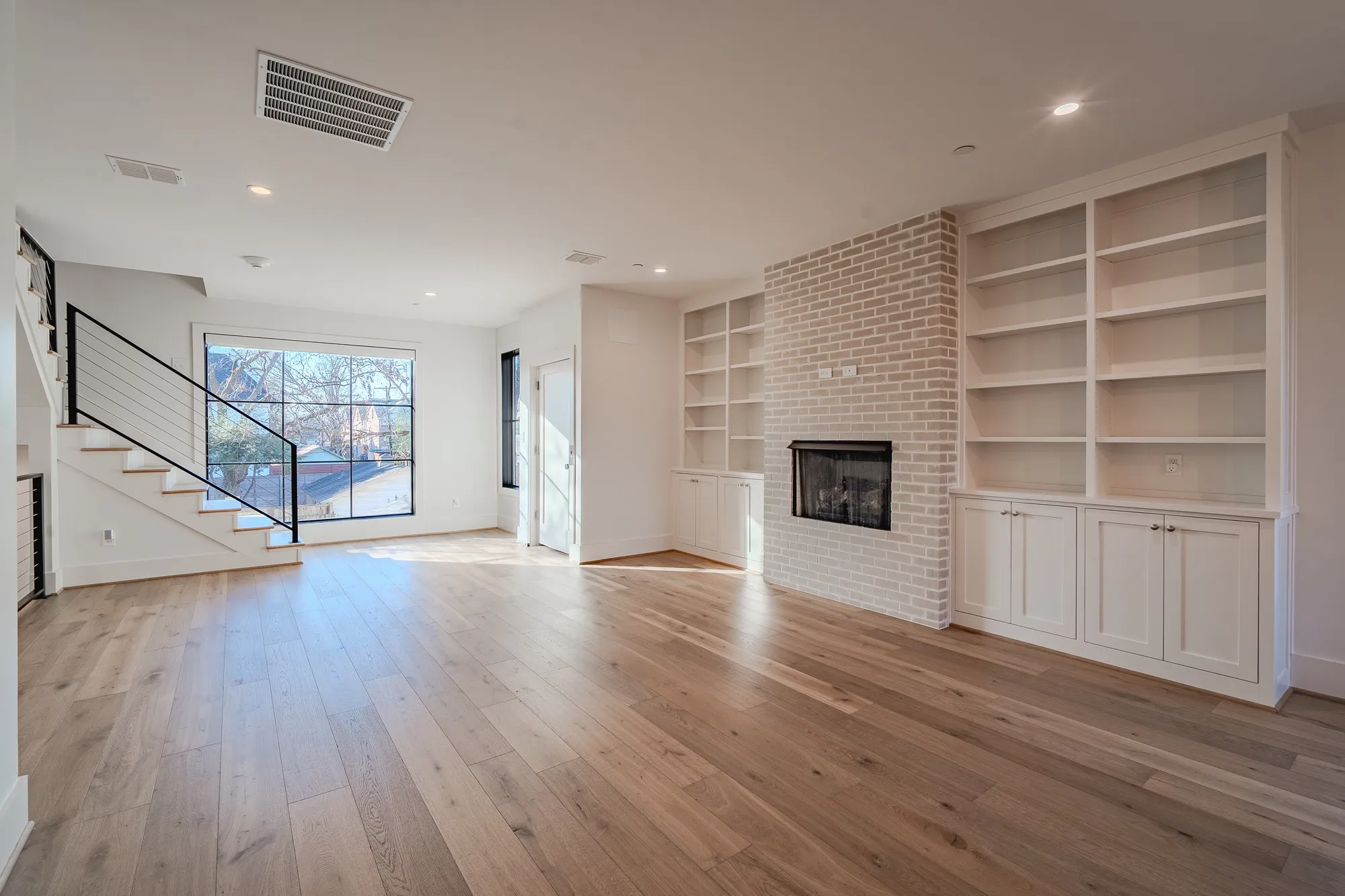 Condominium For Rent in Dallas County , 4112 Druid Lane 4, University Park, Texas 75205, 2 Bedroom, 3 Bathroom, 2 Garage spaces, 1,860 Sqft, built in 2024, mls#21407388, Real Estate Agent in University Park, Homes For Rent in Dallas county, Homes For Rent in University Park, Realtor in University Park Texas, Real Estate Brokerage Independent Realty Texas, Luminita Cordes Realtor
