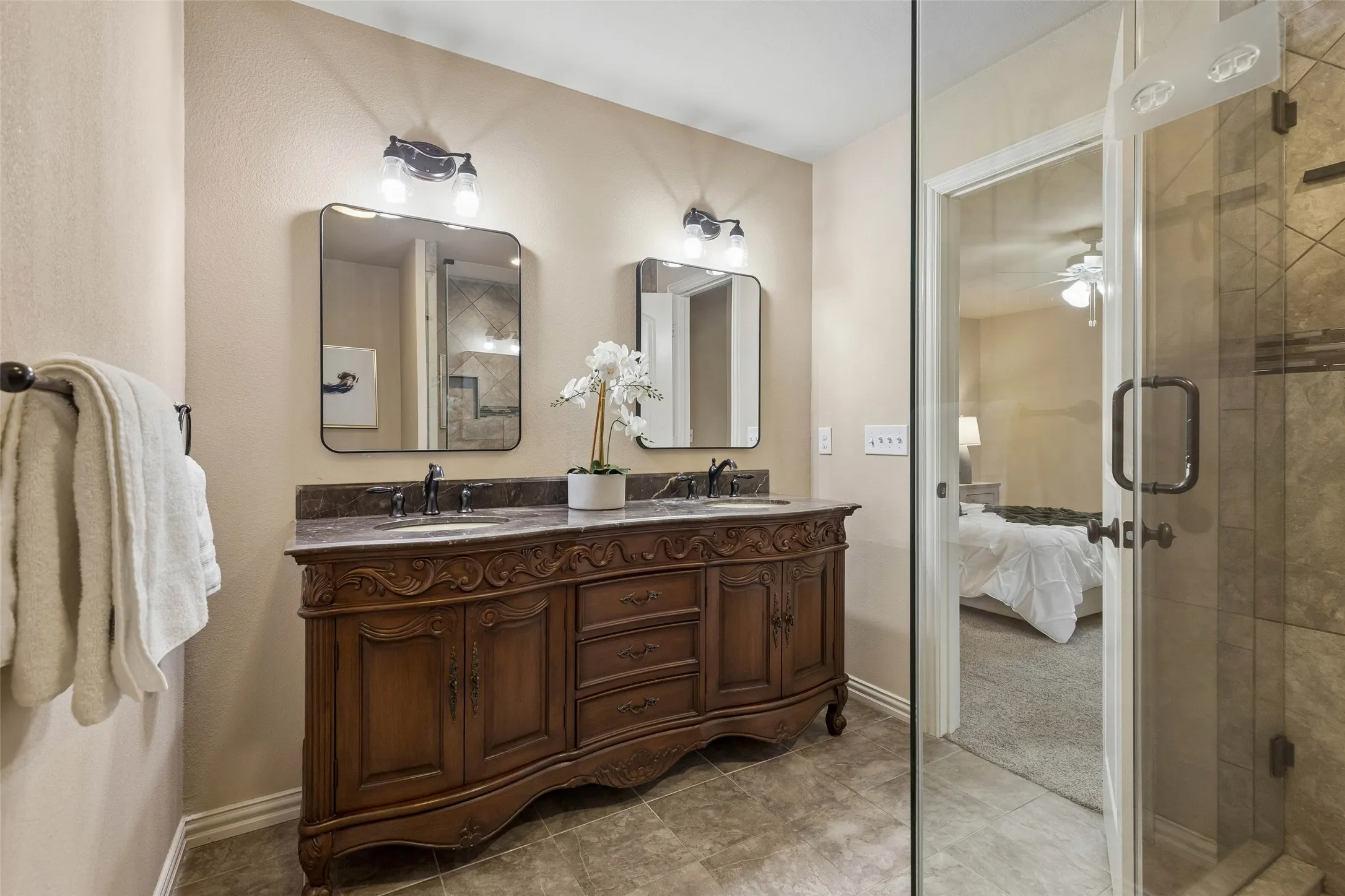 Single Family Residence For Sale in Dallas County , 8106 Woodside Road, Rowlett, Texas 75088, 3 Bedroom, 2 Bathroom, 2 Garage spaces, 1,707 Sqft, built in 2016, mls#21407266, Real Estate Agent in Rowlett, Homes For Sale in Dallas county, Homes For Sale in Rowlett, Realtor in Rowlett Texas, Real Estate Brokerage Independent Realty Texas, Luminita Cordes Realtor