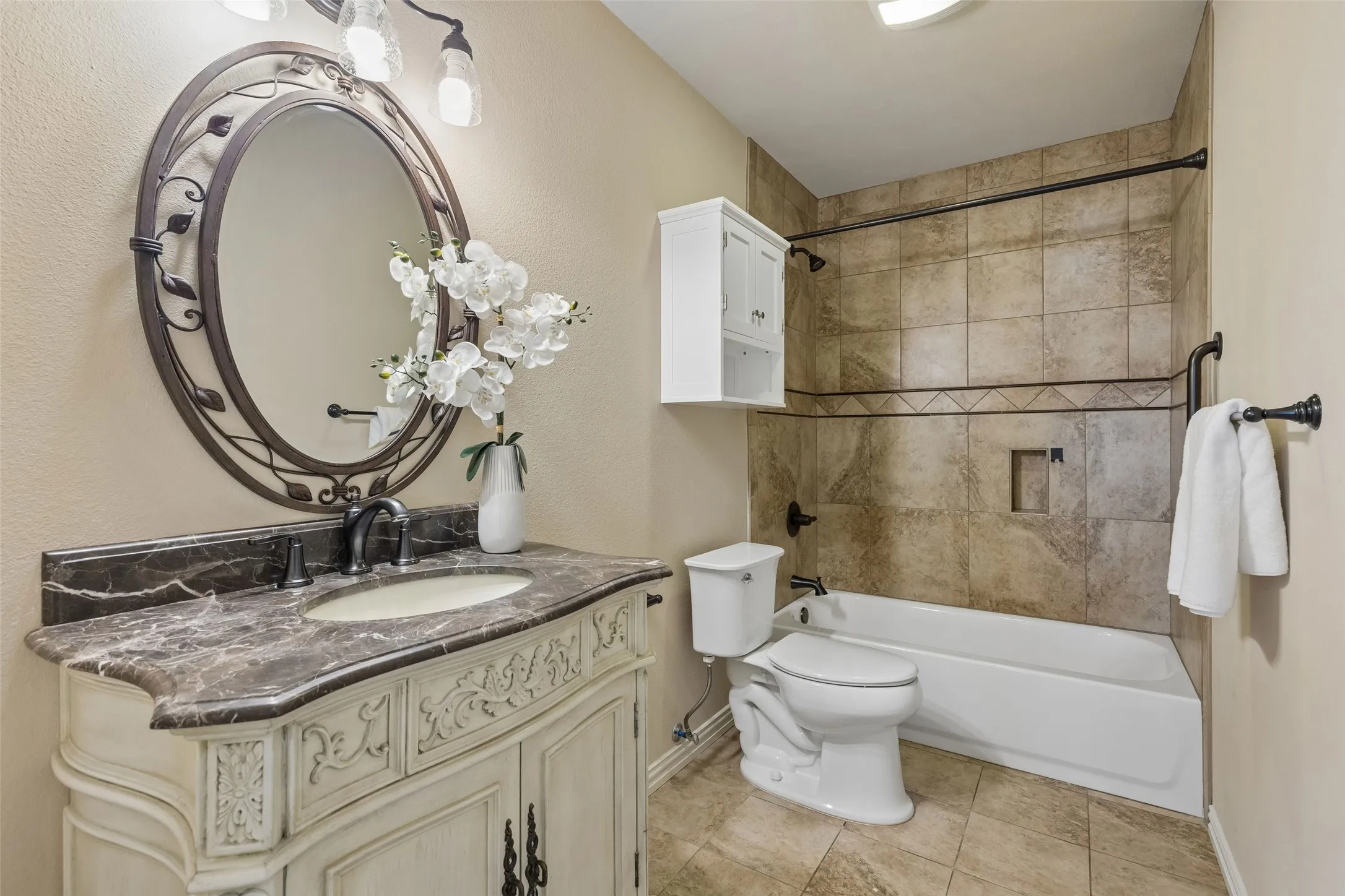 Single Family Residence For Sale in Dallas County , 8106 Woodside Road, Rowlett, Texas 75088, 3 Bedroom, 2 Bathroom, 2 Garage spaces, 1,707 Sqft, built in 2016, mls#21407266, Real Estate Agent in Rowlett, Homes For Sale in Dallas county, Homes For Sale in Rowlett, Realtor in Rowlett Texas, Real Estate Brokerage Independent Realty Texas, Luminita Cordes Realtor