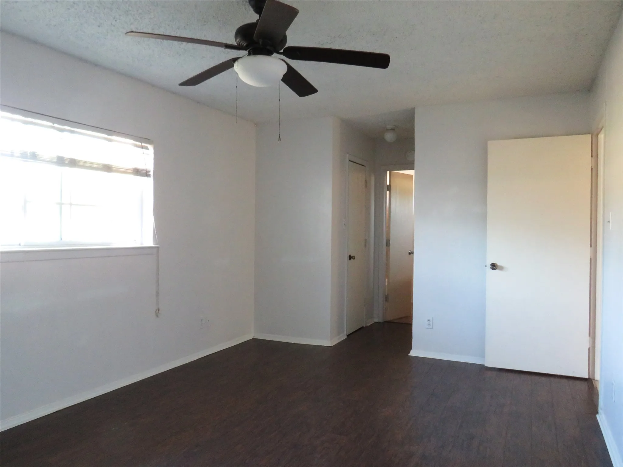 Duplex For Rent in Denton County , 2500 Bowling Green Street B, Denton, Texas 76201, 2 Bedroom, 2 Bathroom, Garage spaces, 1,311 Sqft, built in 1975, mls#21407400, Real Estate Agent in Denton, Homes For Rent in Denton county, Homes For Rent in Denton, Realtor in Denton Texas, Real Estate Brokerage Independent Realty Texas, Luminita Cordes Realtor
