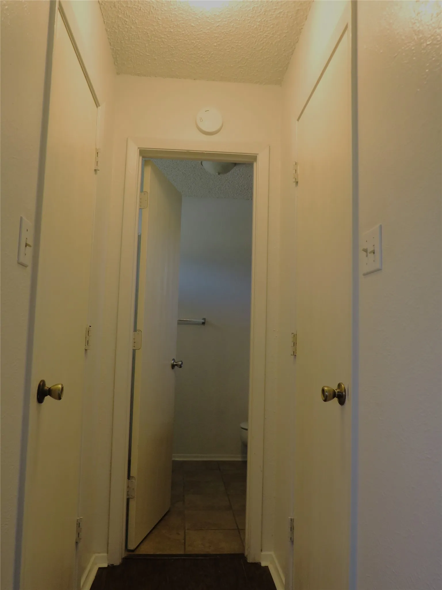 Duplex For Rent in Denton County , 2500 Bowling Green Street B, Denton, Texas 76201, 2 Bedroom, 2 Bathroom, Garage spaces, 1,311 Sqft, built in 1975, mls#21407400, Real Estate Agent in Denton, Homes For Rent in Denton county, Homes For Rent in Denton, Realtor in Denton Texas, Real Estate Brokerage Independent Realty Texas, Luminita Cordes Realtor