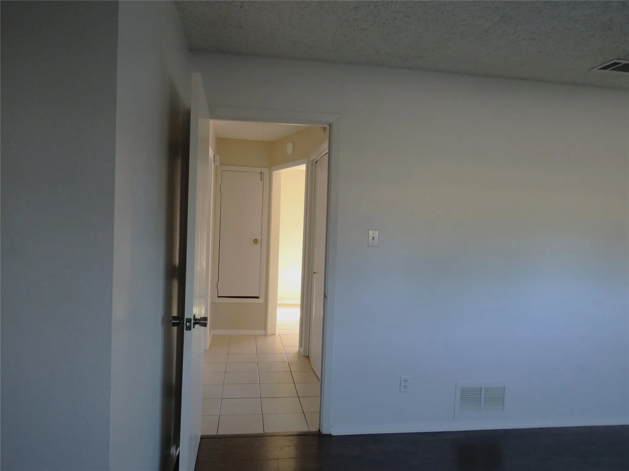 Duplex For Rent in Denton County , 2500 Bowling Green Street B, Denton, Texas 76201, 2 Bedroom, 2 Bathroom, Garage spaces, 1,311 Sqft, built in 1975, mls#21407400, Real Estate Agent in Denton, Homes For Rent in Denton county, Homes For Rent in Denton, Realtor in Denton Texas, Real Estate Brokerage Independent Realty Texas, Luminita Cordes Realtor