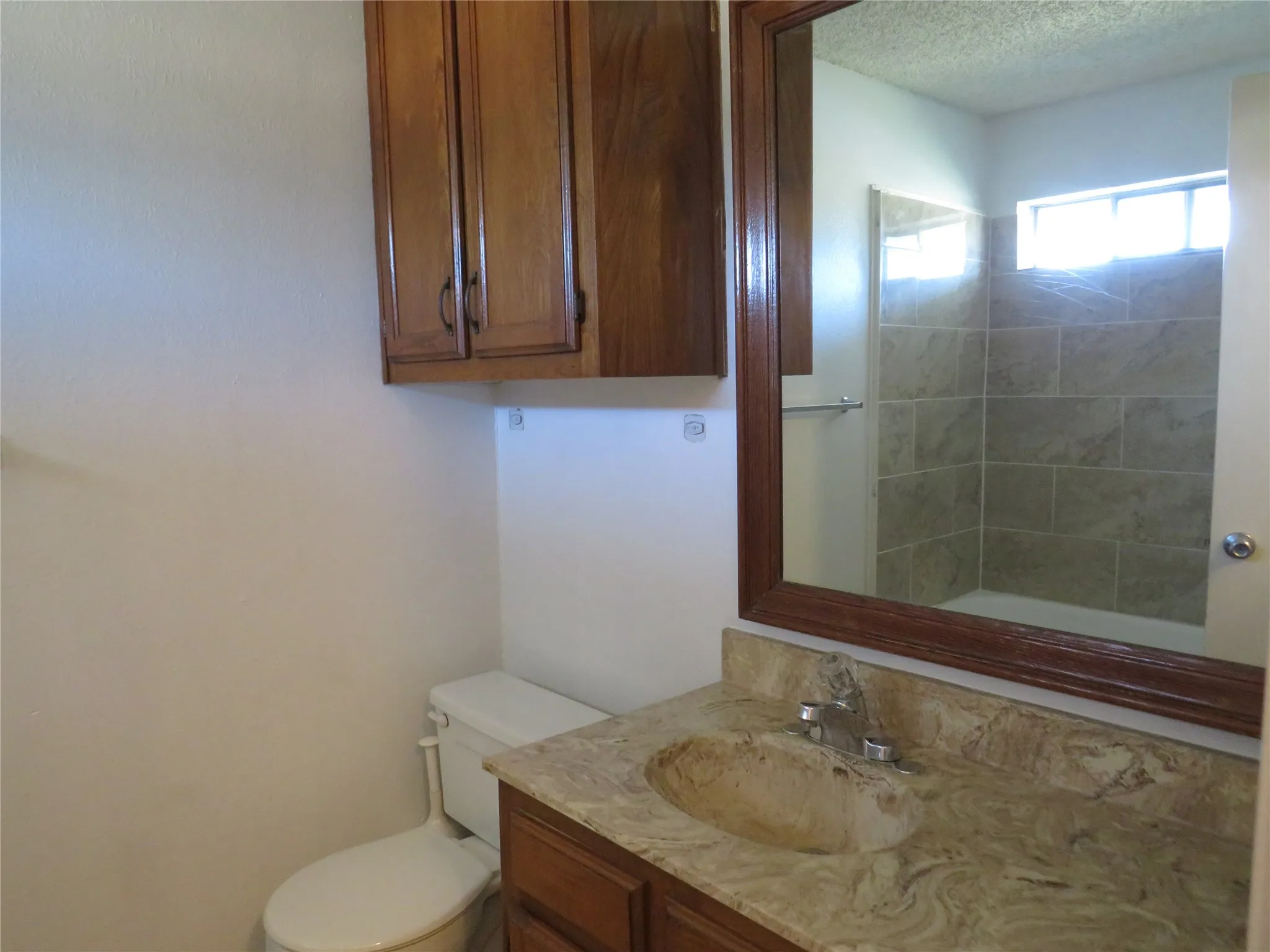 Duplex For Rent in Denton County , 2500 Bowling Green Street B, Denton, Texas 76201, 2 Bedroom, 2 Bathroom, Garage spaces, 1,311 Sqft, built in 1975, mls#21407400, Real Estate Agent in Denton, Homes For Rent in Denton county, Homes For Rent in Denton, Realtor in Denton Texas, Real Estate Brokerage Independent Realty Texas, Luminita Cordes Realtor