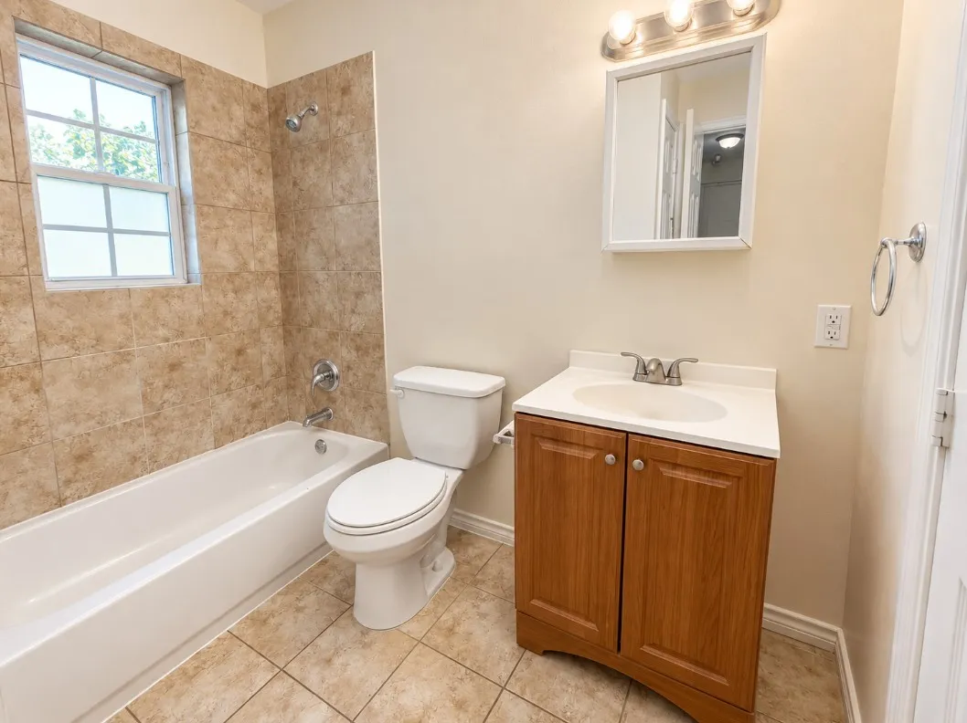Quadruplex For Rent in Tarrant County , 211 Skyway Drive 8, Euless, Texas 76040, 1 Bedroom, 1 Bathroom, Garage spaces, 530 Sqft, built in 1963, mls#21407297, Real Estate Agent in Euless, Homes For Rent in Tarrant county, Homes For Rent in Euless, Realtor in Euless Texas, Real Estate Brokerage Independent Realty Texas, Luminita Cordes Realtor