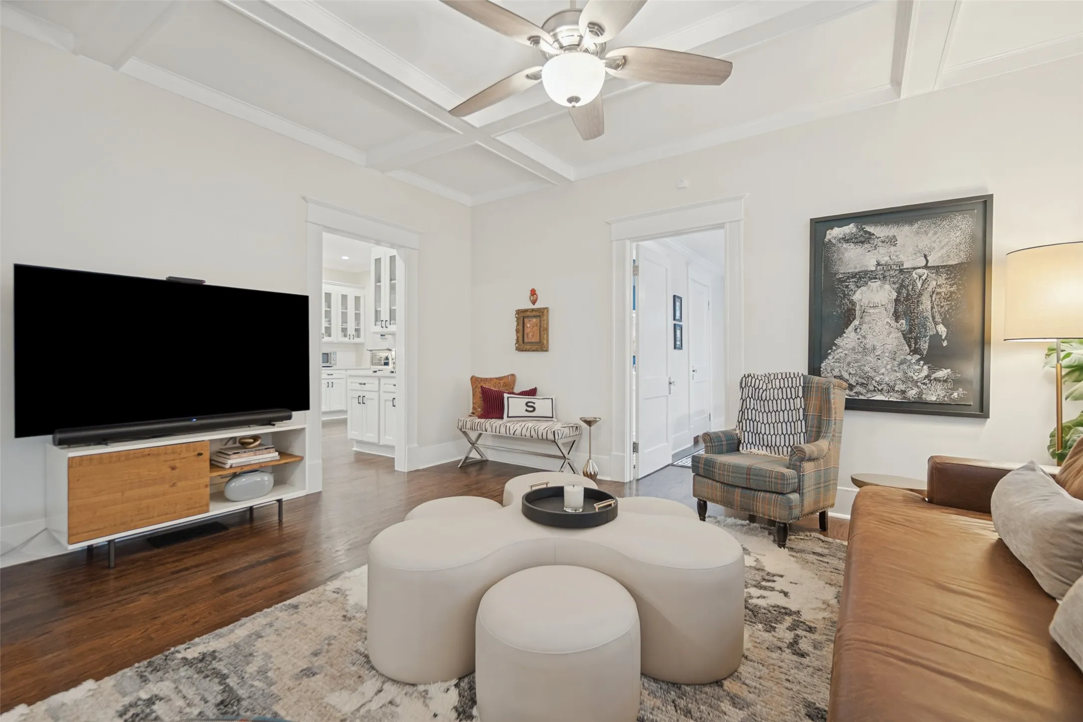 Single Family Residence For Sale in Dallas County , 121 S Montclair Avenue, Dallas, Texas 75208, 4 Bedroom, 3 Bathroom, Garage spaces, 2,727 Sqft, built in 1927, mls#21406771, Real Estate Agent in Dallas, Homes For Sale in Dallas county, Homes For Sale in Dallas, Realtor in Dallas Texas, Real Estate Brokerage Independent Realty Texas, Luminita Cordes Realtor