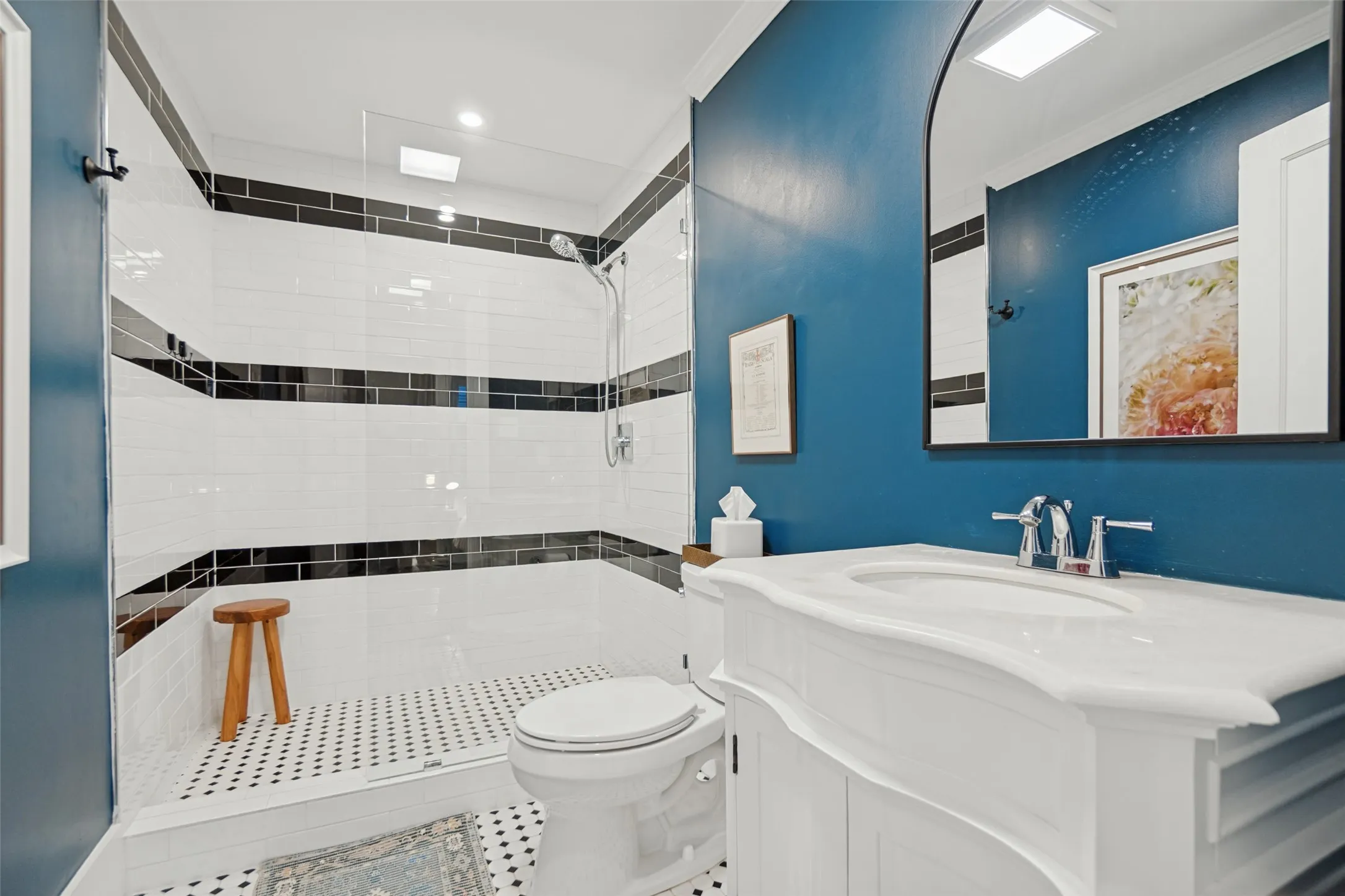 Single Family Residence For Sale in Dallas County , 121 S Montclair Avenue, Dallas, Texas 75208, 4 Bedroom, 3 Bathroom, Garage spaces, 2,727 Sqft, built in 1927, mls#21406771, Real Estate Agent in Dallas, Homes For Sale in Dallas county, Homes For Sale in Dallas, Realtor in Dallas Texas, Real Estate Brokerage Independent Realty Texas, Luminita Cordes Realtor