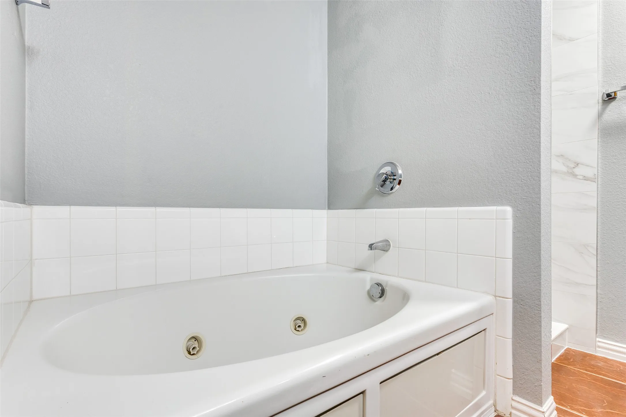 Single Family Residence For Rent in Collin County , 1409 Ash Street, Anna, Texas 75409, 3 Bedroom, 2 Bathroom, 2 Garage spaces, 1,620 Sqft, built in 2004, mls#21407137, Real Estate Agent in Anna, Homes For Rent in Collin county, Homes For Rent in Anna, Realtor in Anna Texas, Real Estate Brokerage Independent Realty Texas, Luminita Cordes Realtor