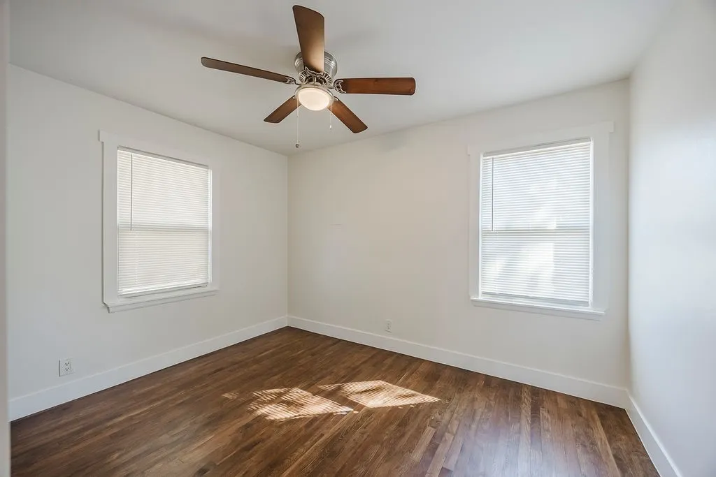 Single Family Residence For Rent in Tarrant County , 4712 Laverda Drive, Haltom City, Texas 76117, 3 Bedroom, 1 Bathroom, Garage spaces, 1,179 Sqft, built in 1955, mls#21407406, Real Estate Agent in Haltom City, Homes For Rent in Tarrant county, Homes For Rent in Haltom City, Realtor in Haltom City Texas, Real Estate Brokerage Independent Realty Texas, Luminita Cordes Realtor