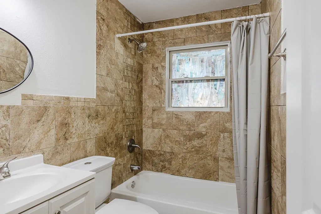 Single Family Residence For Rent in Tarrant County , 4712 Laverda Drive, Haltom City, Texas 76117, 3 Bedroom, 1 Bathroom, Garage spaces, 1,179 Sqft, built in 1955, mls#21407406, Real Estate Agent in Haltom City, Homes For Rent in Tarrant county, Homes For Rent in Haltom City, Realtor in Haltom City Texas, Real Estate Brokerage Independent Realty Texas, Luminita Cordes Realtor