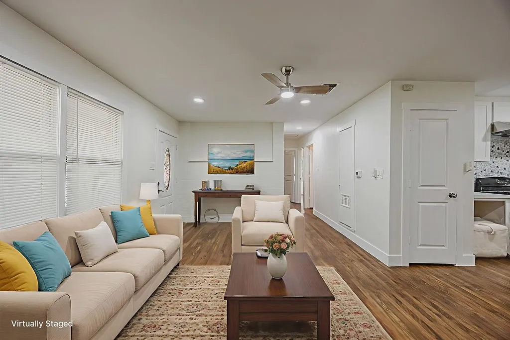 Single Family Residence For Rent in Tarrant County , 4712 Laverda Drive, Haltom City, Texas 76117, 3 Bedroom, 1 Bathroom, Garage spaces, 1,179 Sqft, built in 1955, mls#21407406, Real Estate Agent in Haltom City, Homes For Rent in Tarrant county, Homes For Rent in Haltom City, Realtor in Haltom City Texas, Real Estate Brokerage Independent Realty Texas, Luminita Cordes Realtor