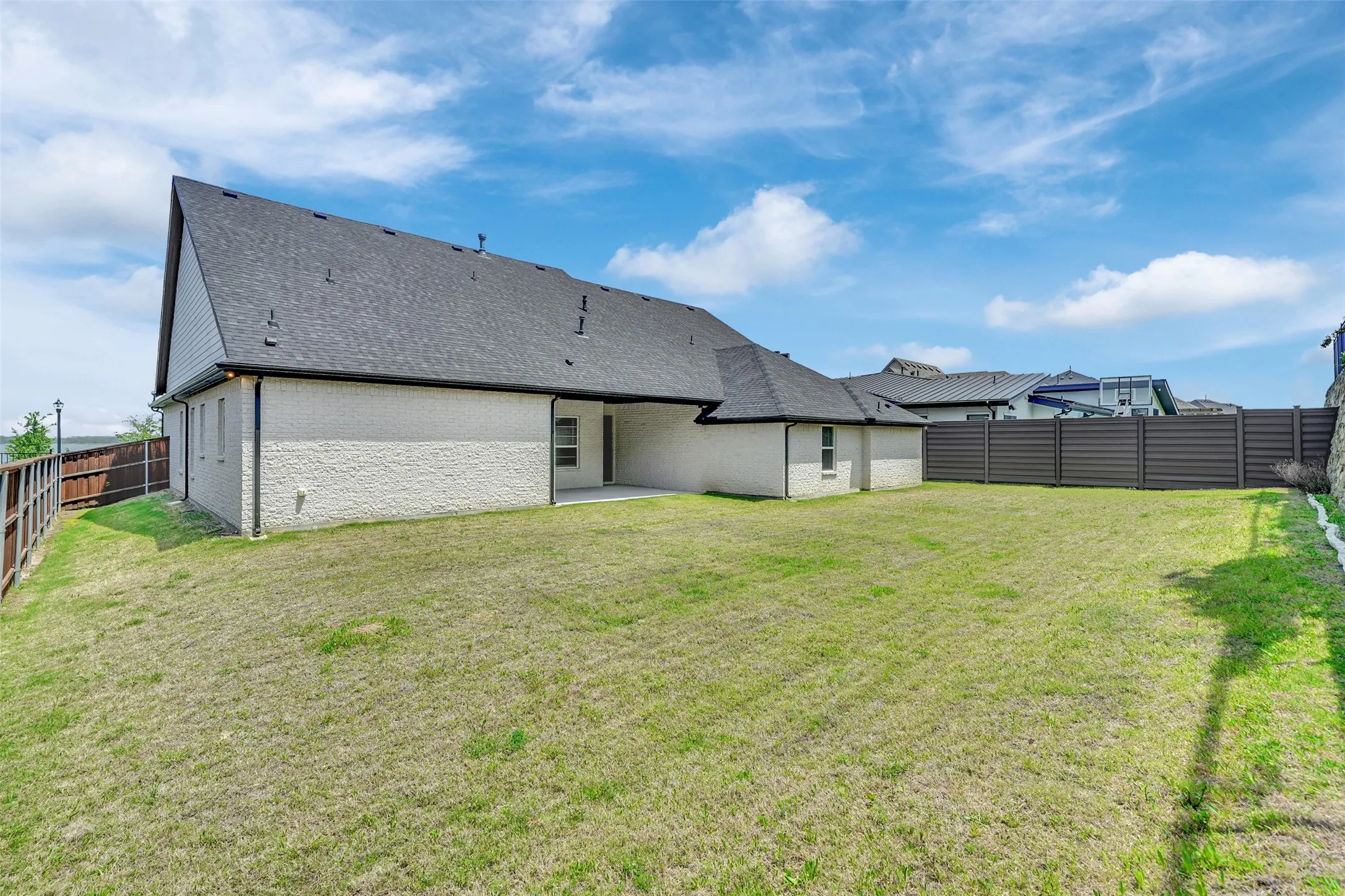 Single Family Residence For Sale in Collin County , 1326 Azure Pearl Trail, Wylie, Texas 75098, 4 Bedroom, 4 Bathroom, 2 Garage spaces, 3,616 Sqft, built in 2022, mls#21407408, Real Estate Agent in Wylie, Homes For Sale in Collin county, Homes For Sale in Wylie, Realtor in Wylie Texas, Real Estate Brokerage Independent Realty Texas, Luminita Cordes Realtor