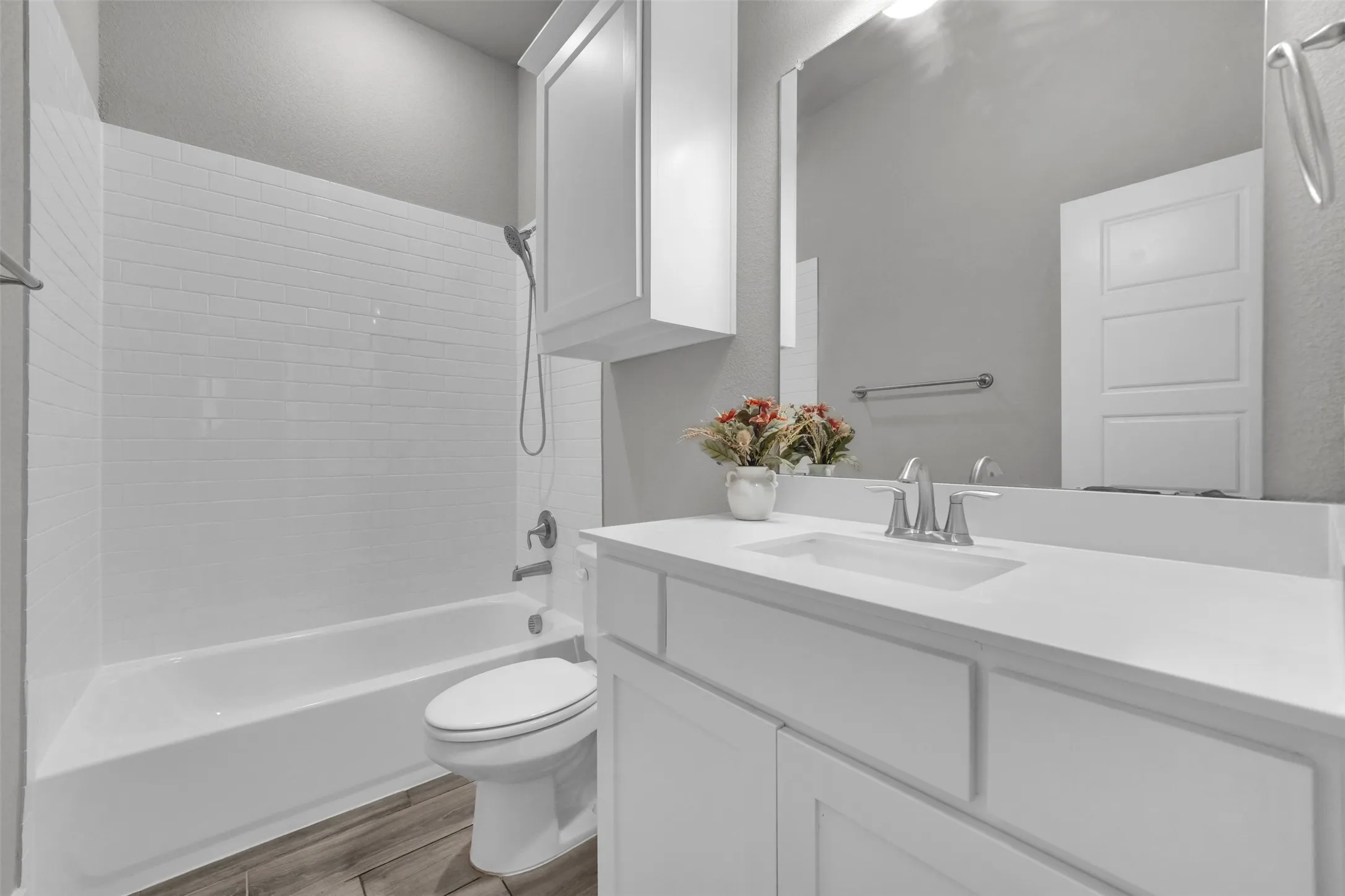 Single Family Residence For Sale in Collin County , 1326 Azure Pearl Trail, Wylie, Texas 75098, 4 Bedroom, 4 Bathroom, 2 Garage spaces, 3,616 Sqft, built in 2022, mls#21407408, Real Estate Agent in Wylie, Homes For Sale in Collin county, Homes For Sale in Wylie, Realtor in Wylie Texas, Real Estate Brokerage Independent Realty Texas, Luminita Cordes Realtor