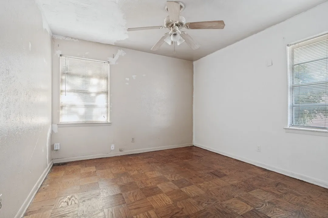 Single Family Residence For Sale in Dallas County , 7642 Woodspan Drive, Dallas, Texas 75232, 3 Bedroom, 1 Bathroom, Garage spaces, 1,041 Sqft, built in 1958, mls#21407364, Real Estate Agent in Dallas, Homes For Sale in Dallas county, Homes For Sale in Dallas, Realtor in Dallas Texas, Real Estate Brokerage Independent Realty Texas, Luminita Cordes Realtor