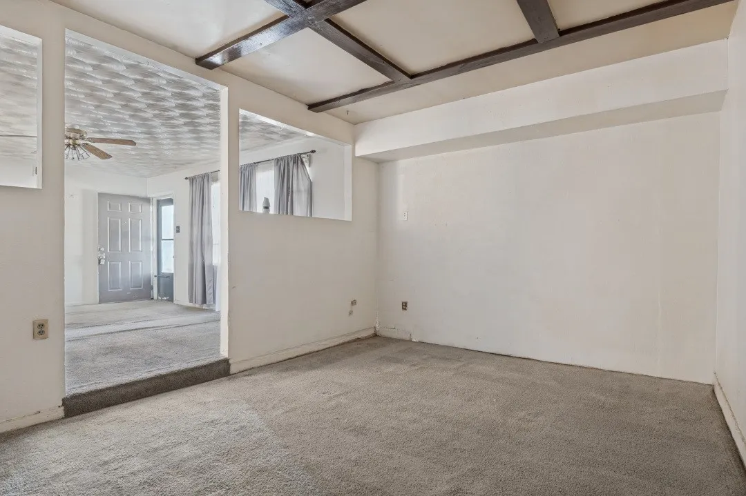 Single Family Residence For Sale in Dallas County , 7642 Woodspan Drive, Dallas, Texas 75232, 3 Bedroom, 1 Bathroom, Garage spaces, 1,041 Sqft, built in 1958, mls#21407364, Real Estate Agent in Dallas, Homes For Sale in Dallas county, Homes For Sale in Dallas, Realtor in Dallas Texas, Real Estate Brokerage Independent Realty Texas, Luminita Cordes Realtor