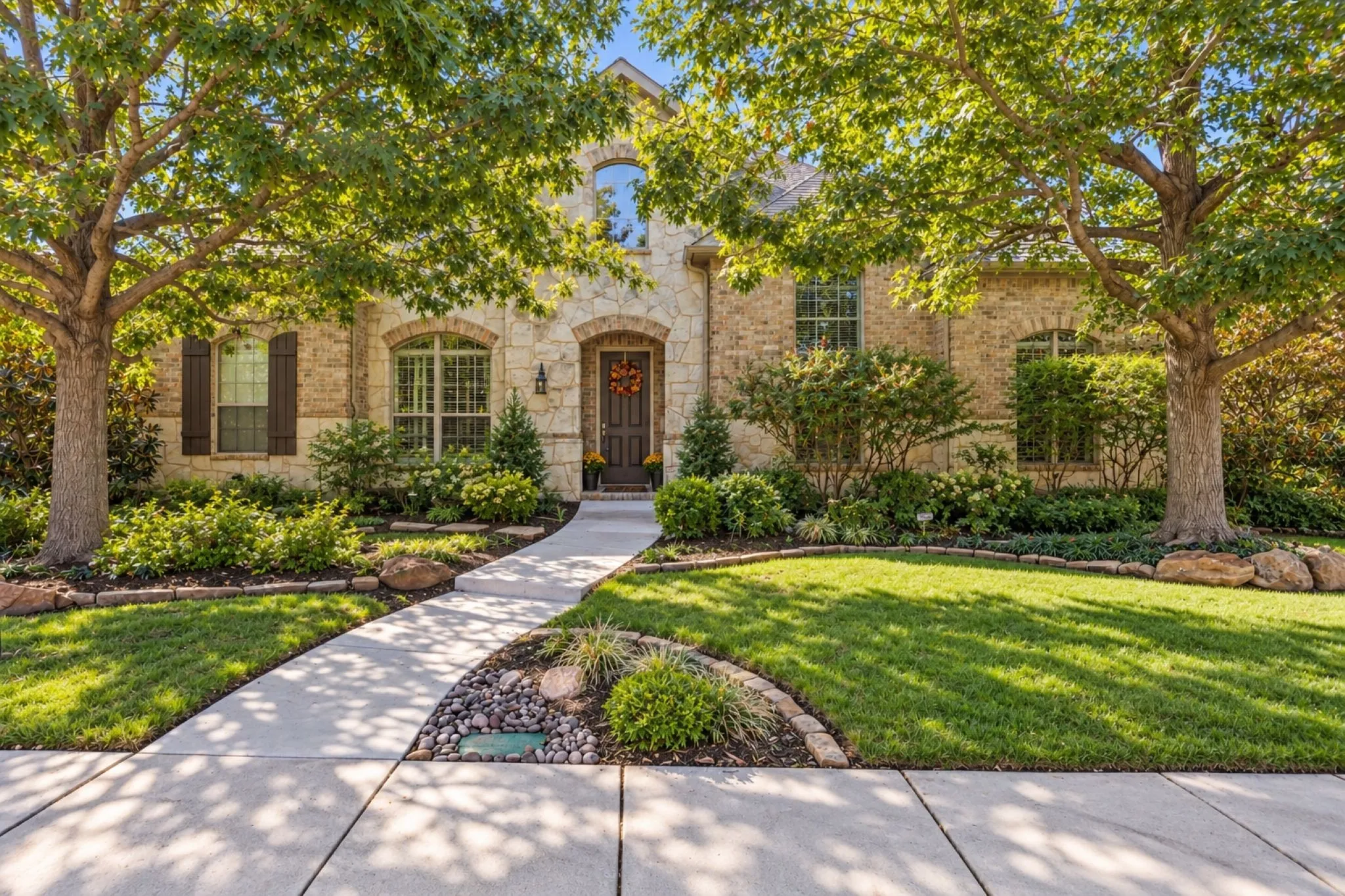 Single Family Residence For Sale in Denton County , 1663 San Andres Drive, Frisco, Texas 75033, 4 Bedroom, 4 Bathroom, 3 Garage spaces, 4,757 Sqft, built in 2003, mls#21404690, Real Estate Agent in Frisco, Homes For Sale in Denton county, Homes For Sale in Frisco, Realtor in Frisco Texas, Real Estate Brokerage Independent Realty Texas, Luminita Cordes Realtor