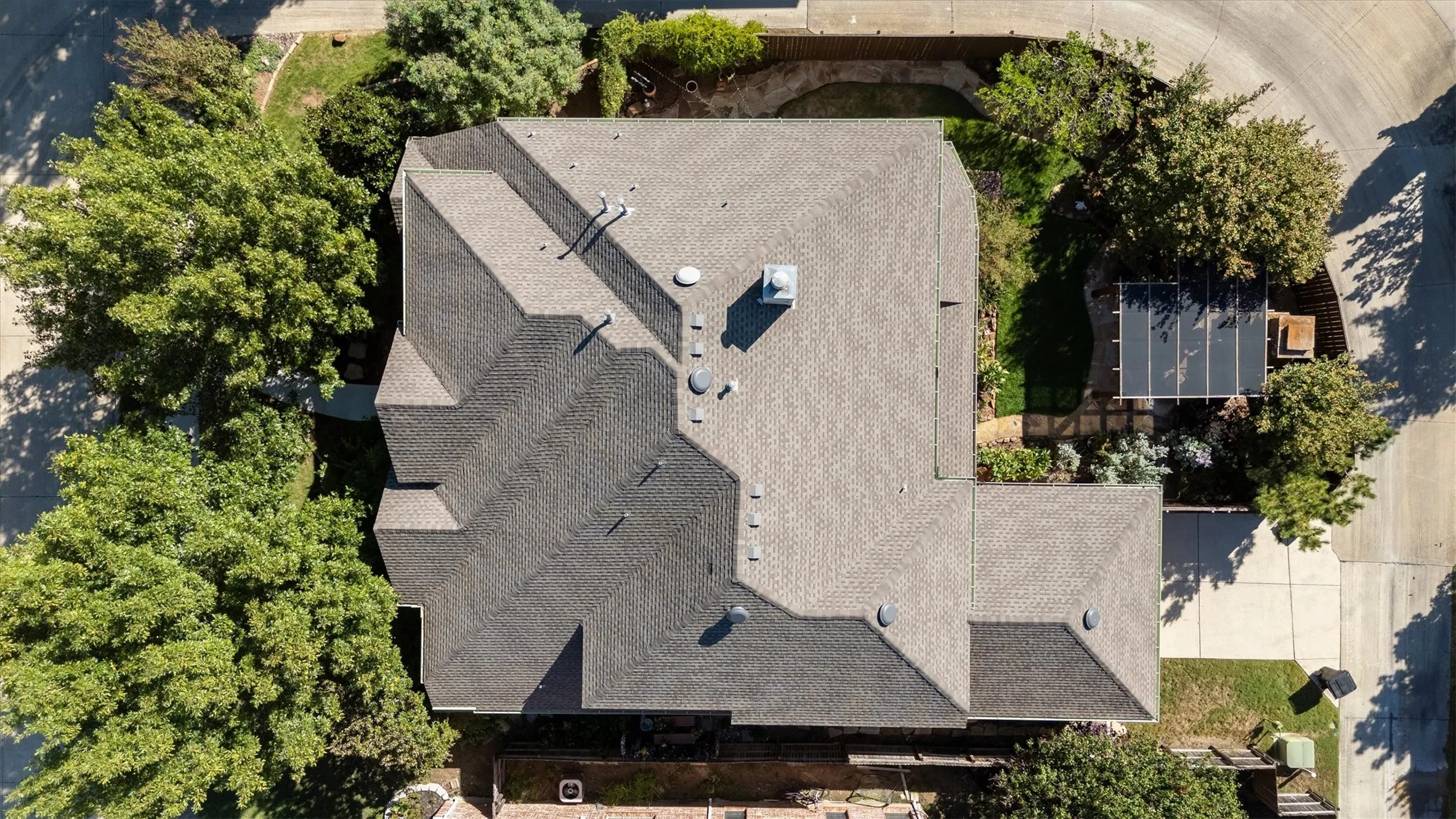 Single Family Residence For Sale in Denton County , 1663 San Andres Drive, Frisco, Texas 75033, 4 Bedroom, 4 Bathroom, 3 Garage spaces, 4,757 Sqft, built in 2003, mls#21404690, Real Estate Agent in Frisco, Homes For Sale in Denton county, Homes For Sale in Frisco, Realtor in Frisco Texas, Real Estate Brokerage Independent Realty Texas, Luminita Cordes Realtor
