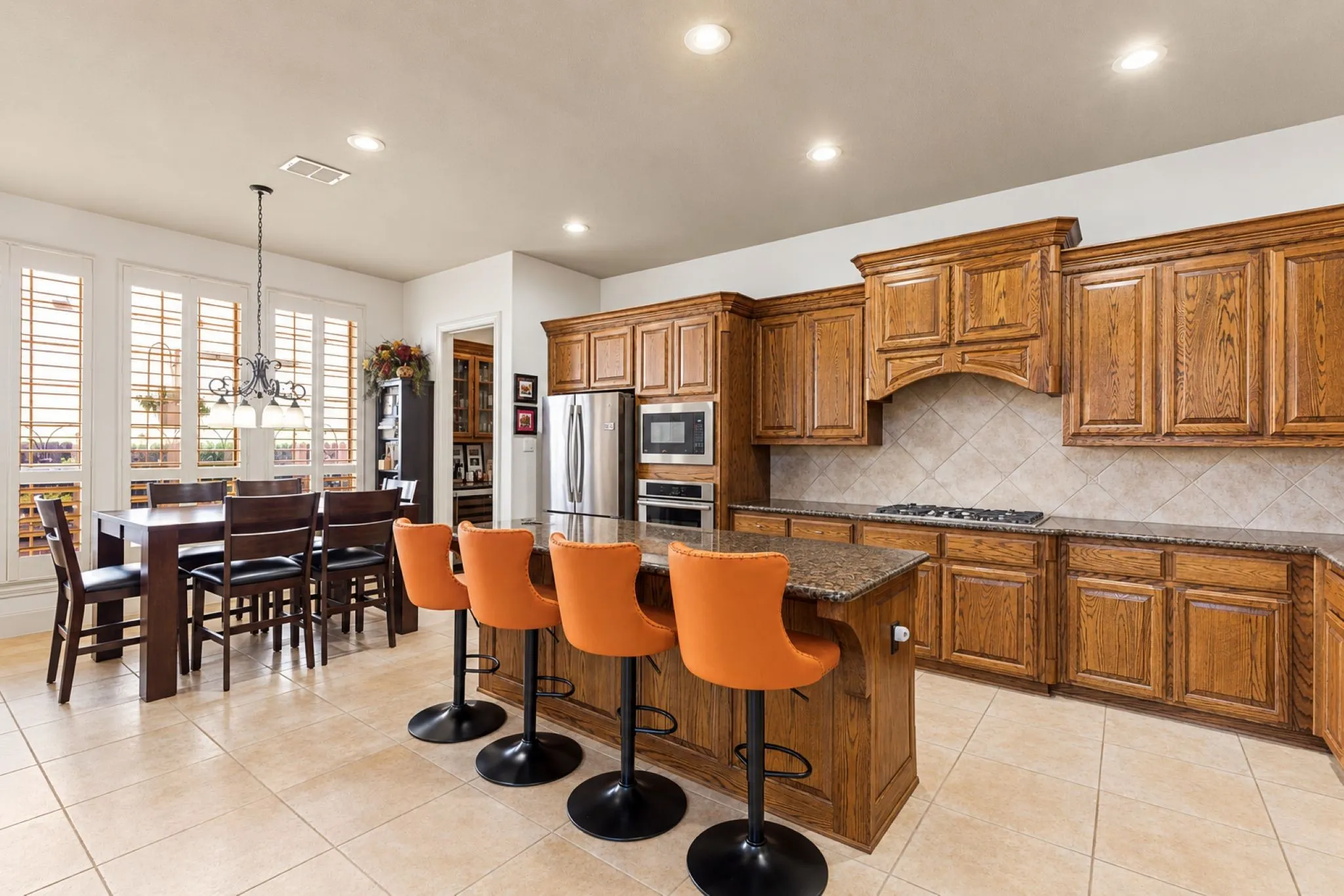 Single Family Residence For Sale in Denton County , 1663 San Andres Drive, Frisco, Texas 75033, 4 Bedroom, 4 Bathroom, 3 Garage spaces, 4,757 Sqft, built in 2003, mls#21404690, Real Estate Agent in Frisco, Homes For Sale in Denton county, Homes For Sale in Frisco, Realtor in Frisco Texas, Real Estate Brokerage Independent Realty Texas, Luminita Cordes Realtor